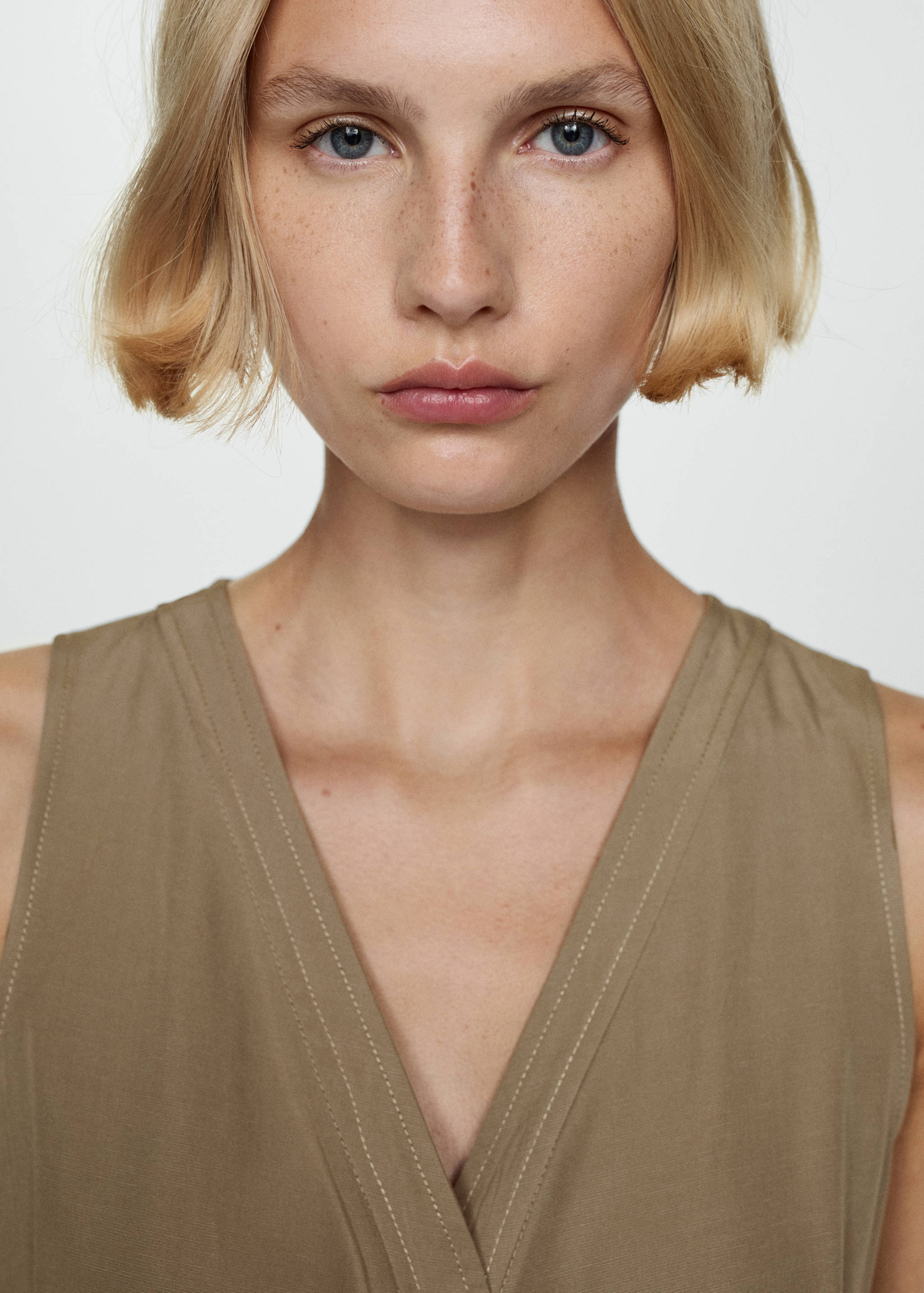 Lyocell jumpsuit met ceintuur - Detail van het artikel 1