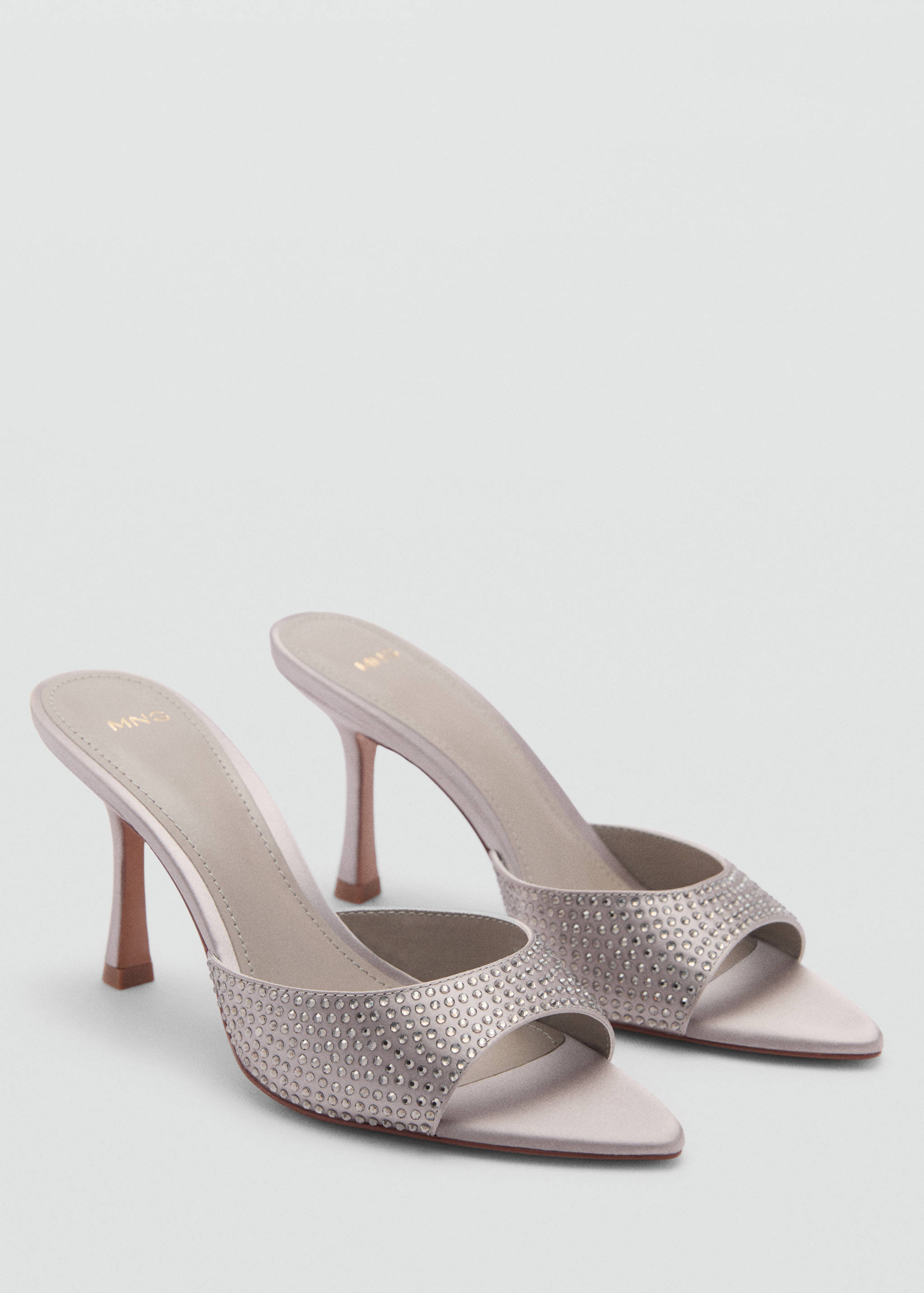 Sandales ouvertes à l’arrière strass - Plan moyen