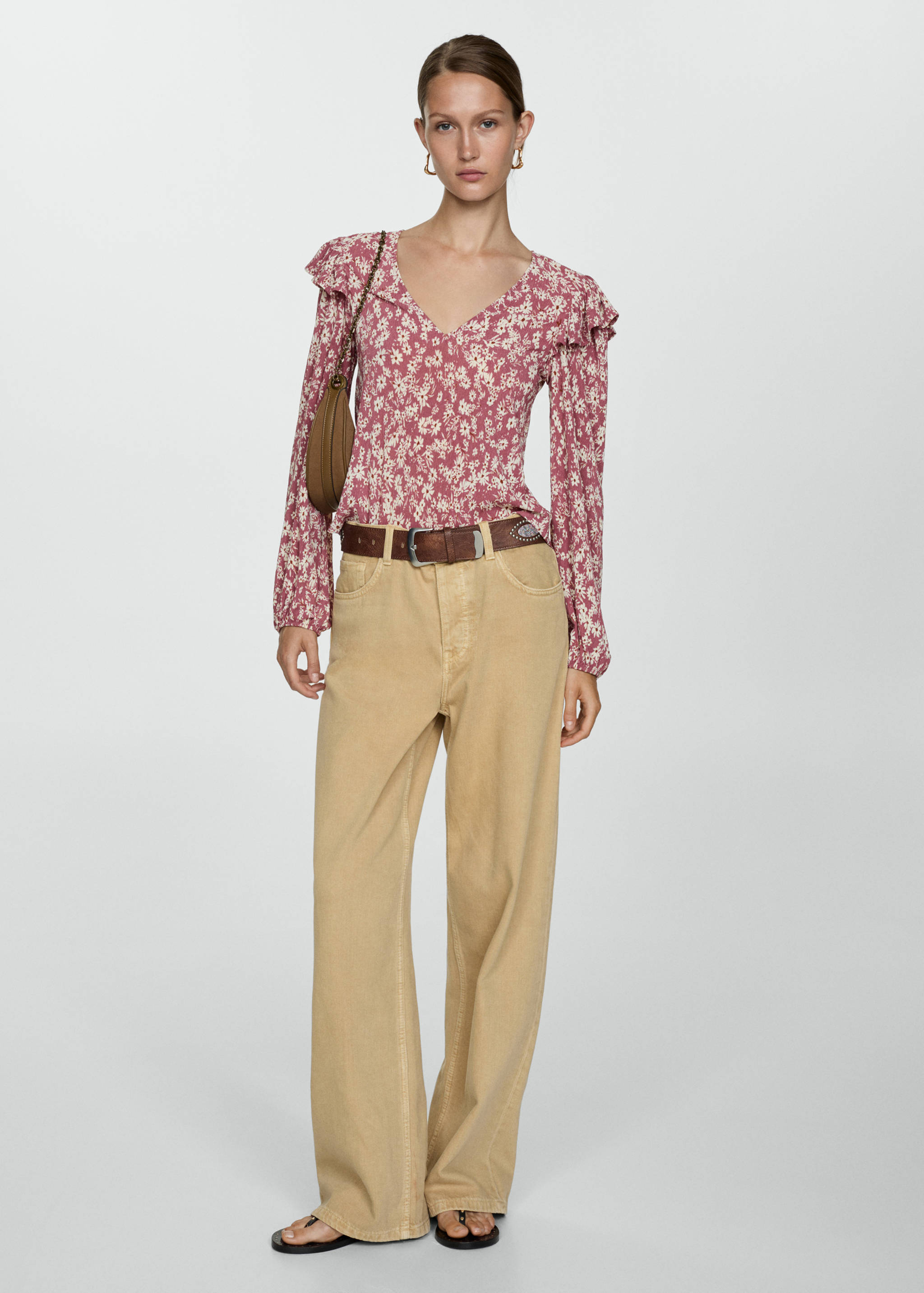 Ruffles printed blouse - General plane