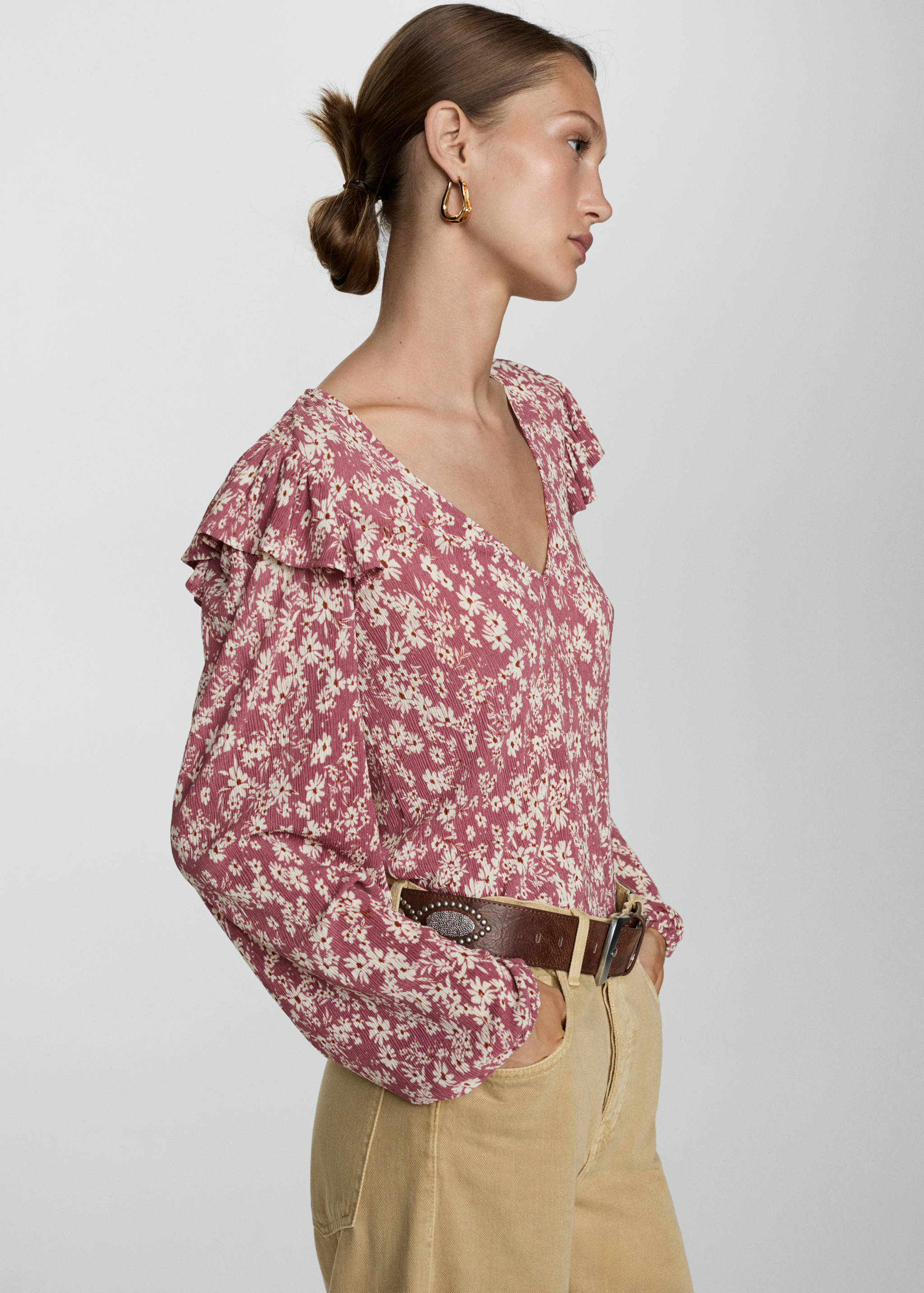 Ruffles printed blouse - Details of the article 2