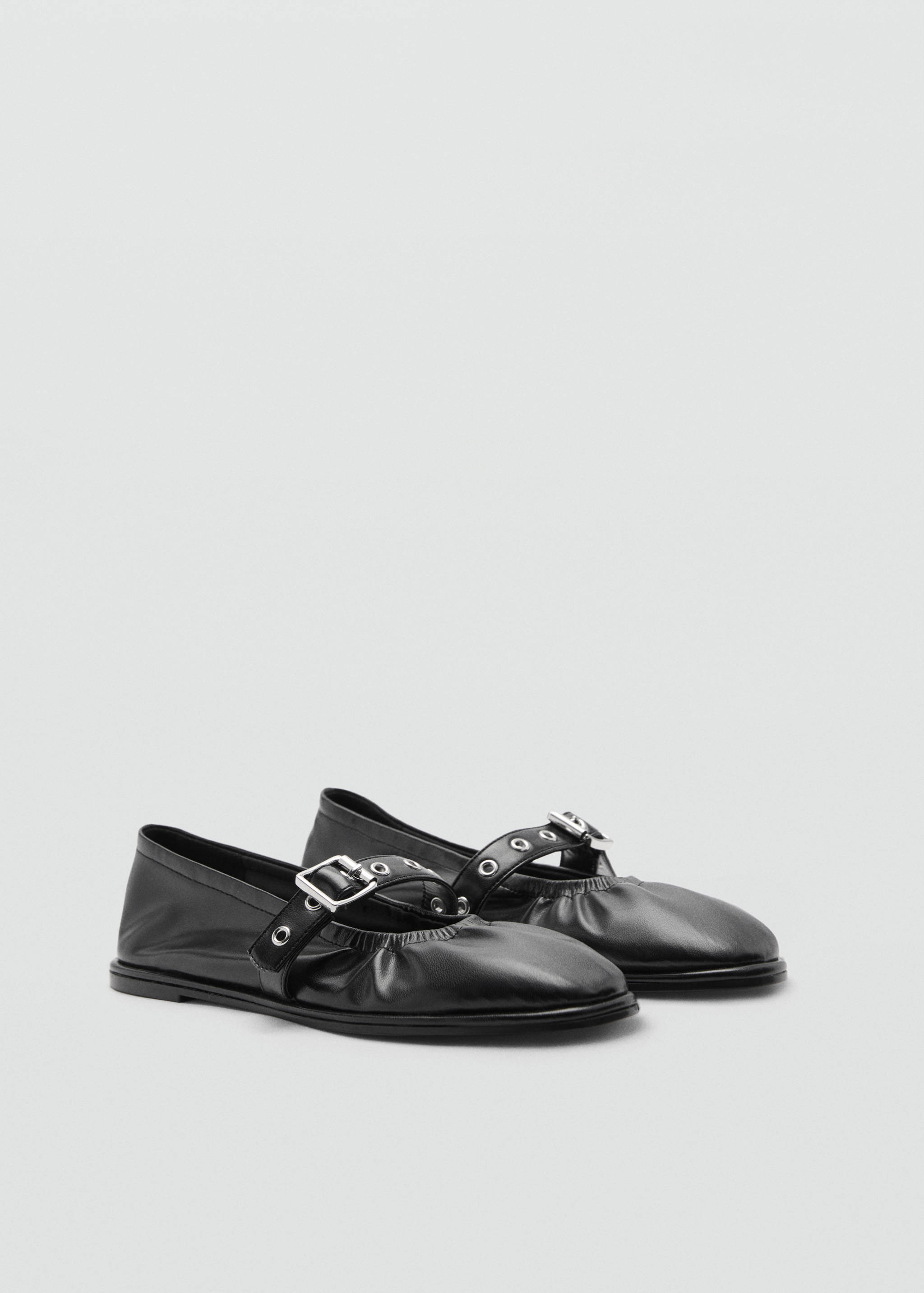 Round-toe ballet flats with buckle - Medium plane
