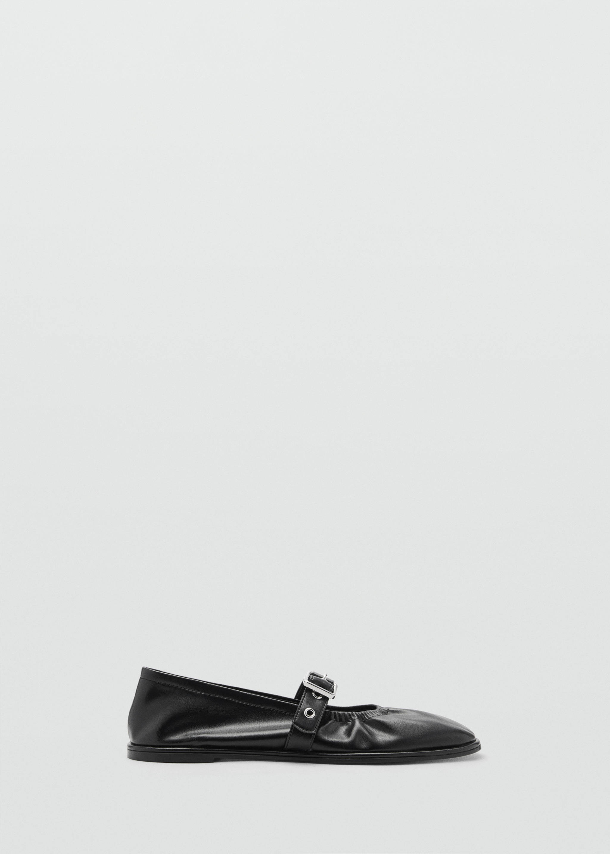 Round-toe ballet flats with buckle - Article without model