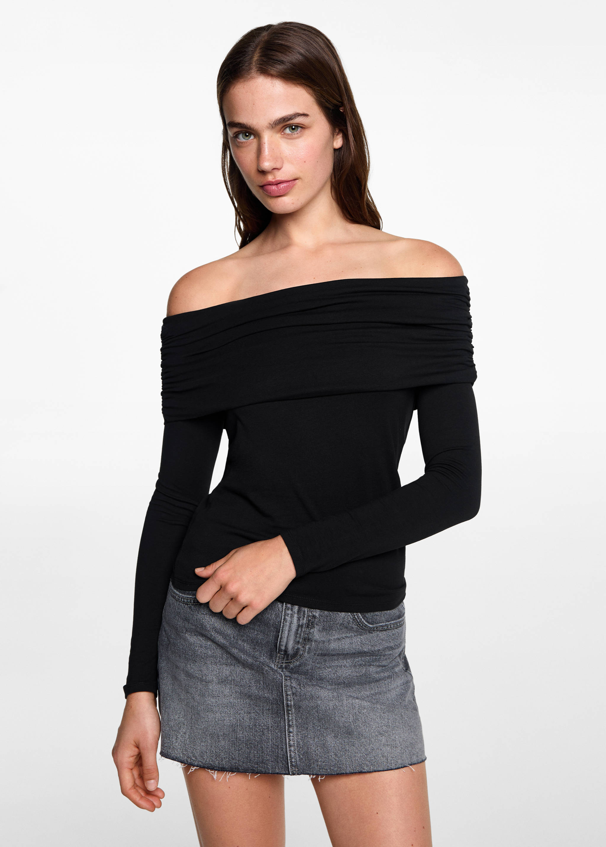 Off-shoulder T-shirt - Medium plane