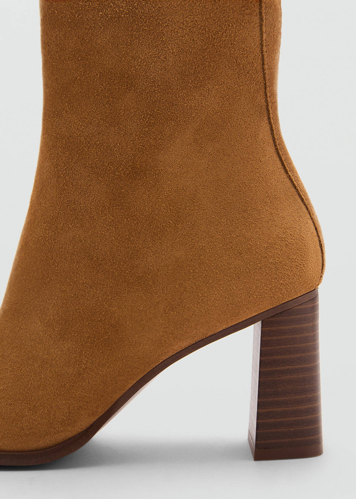 Heel suede ankle boot — Medium Brown