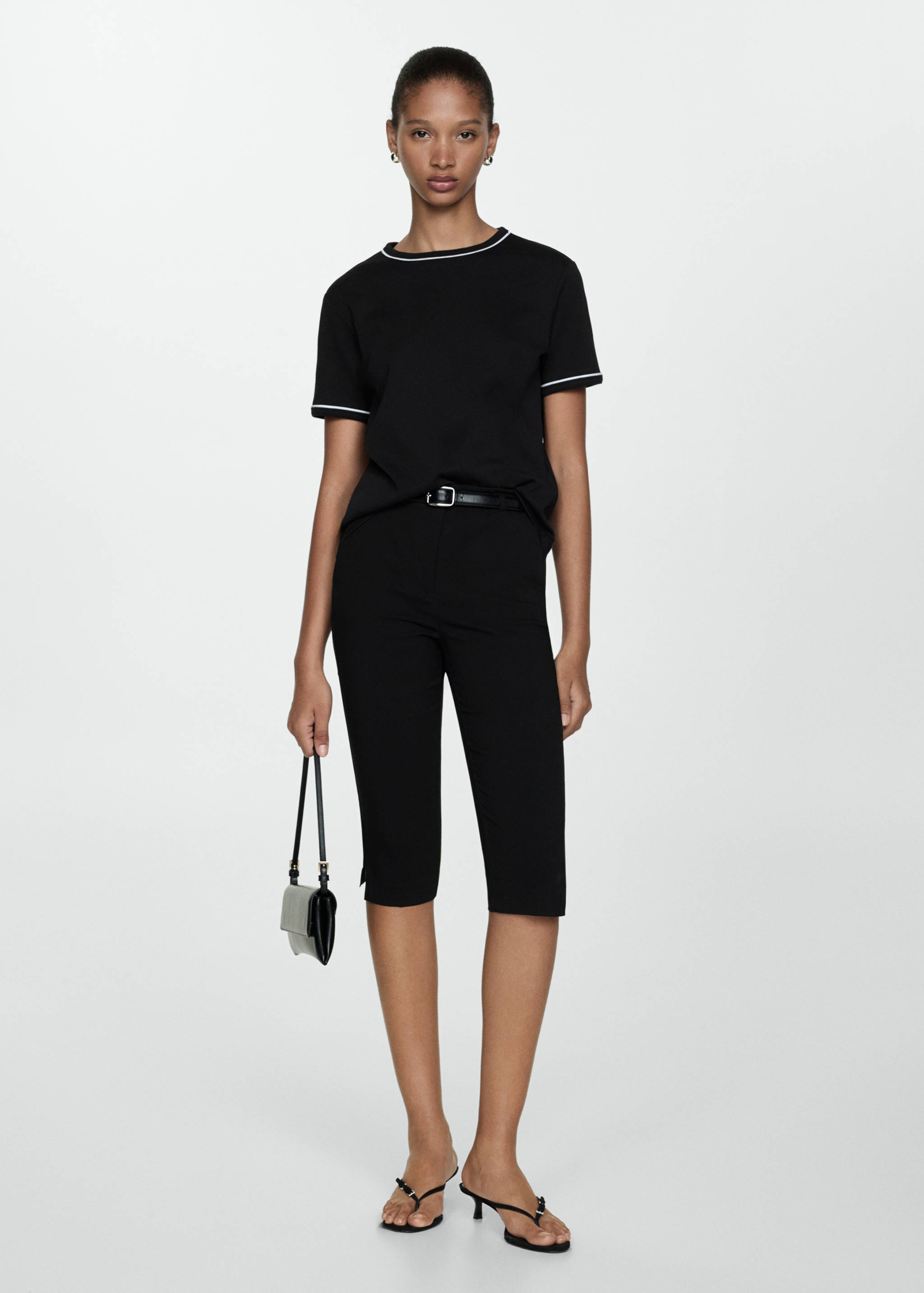 Cotton t-shirt with contrasting trim - General plane