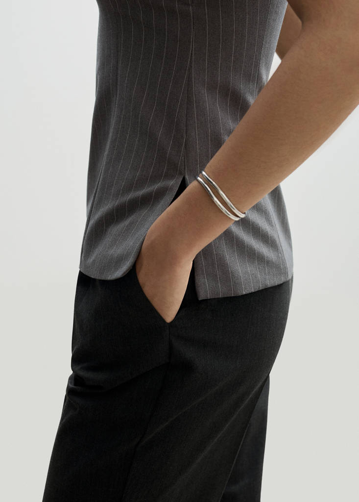 Straight-fit pleated trousers — Grey