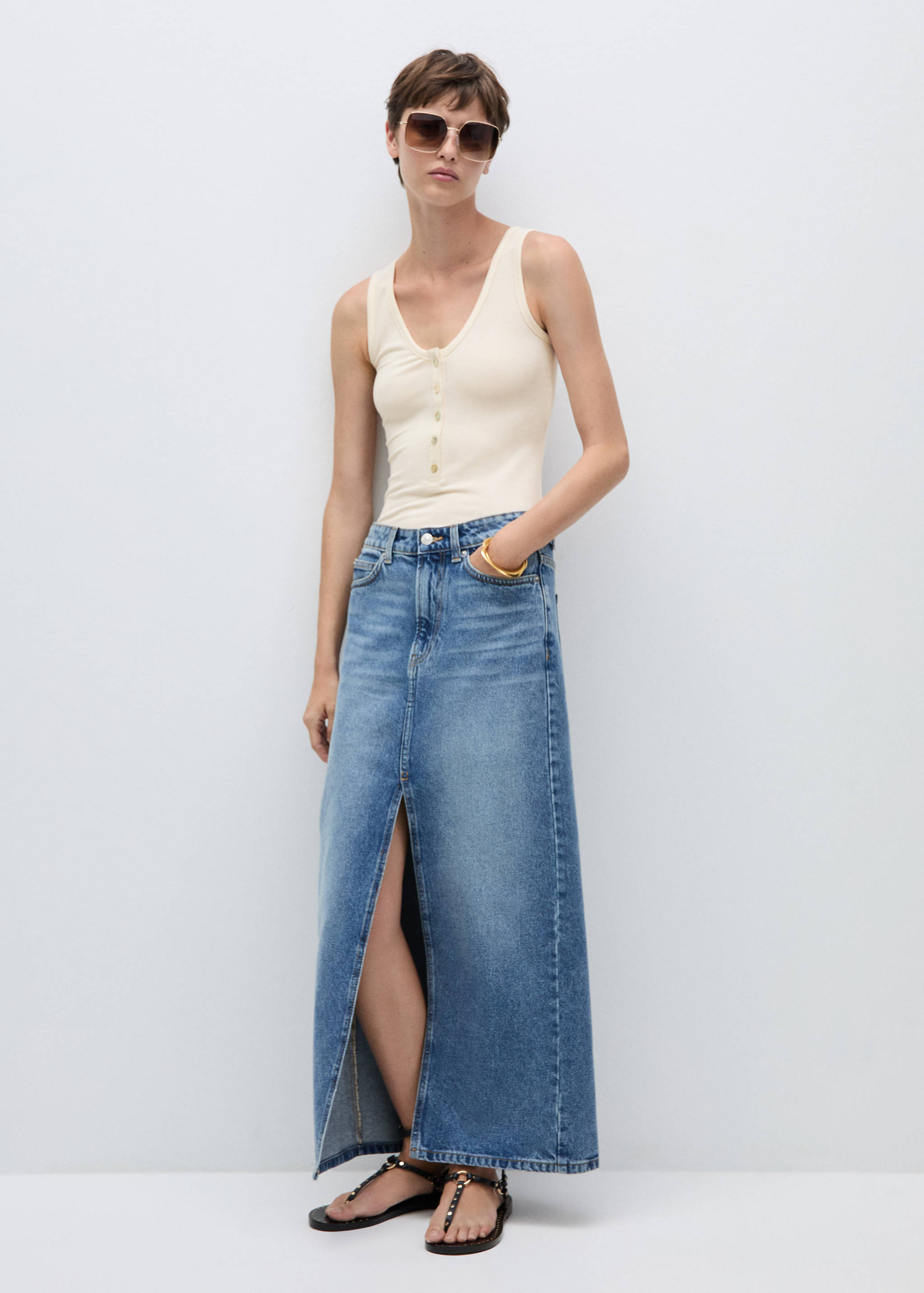 Body cuello pico botones - Plano general