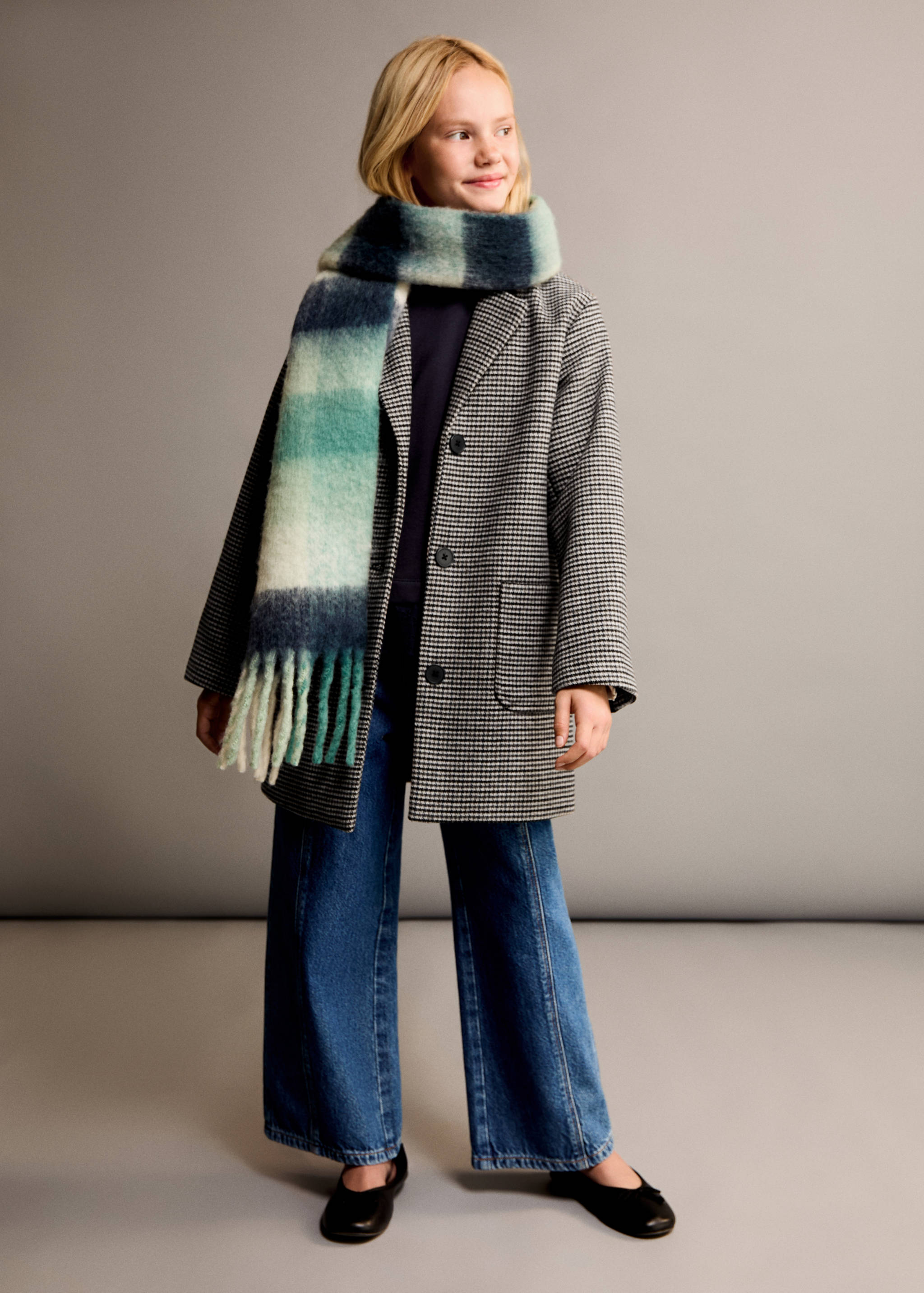 Houndstooth coat - General plane