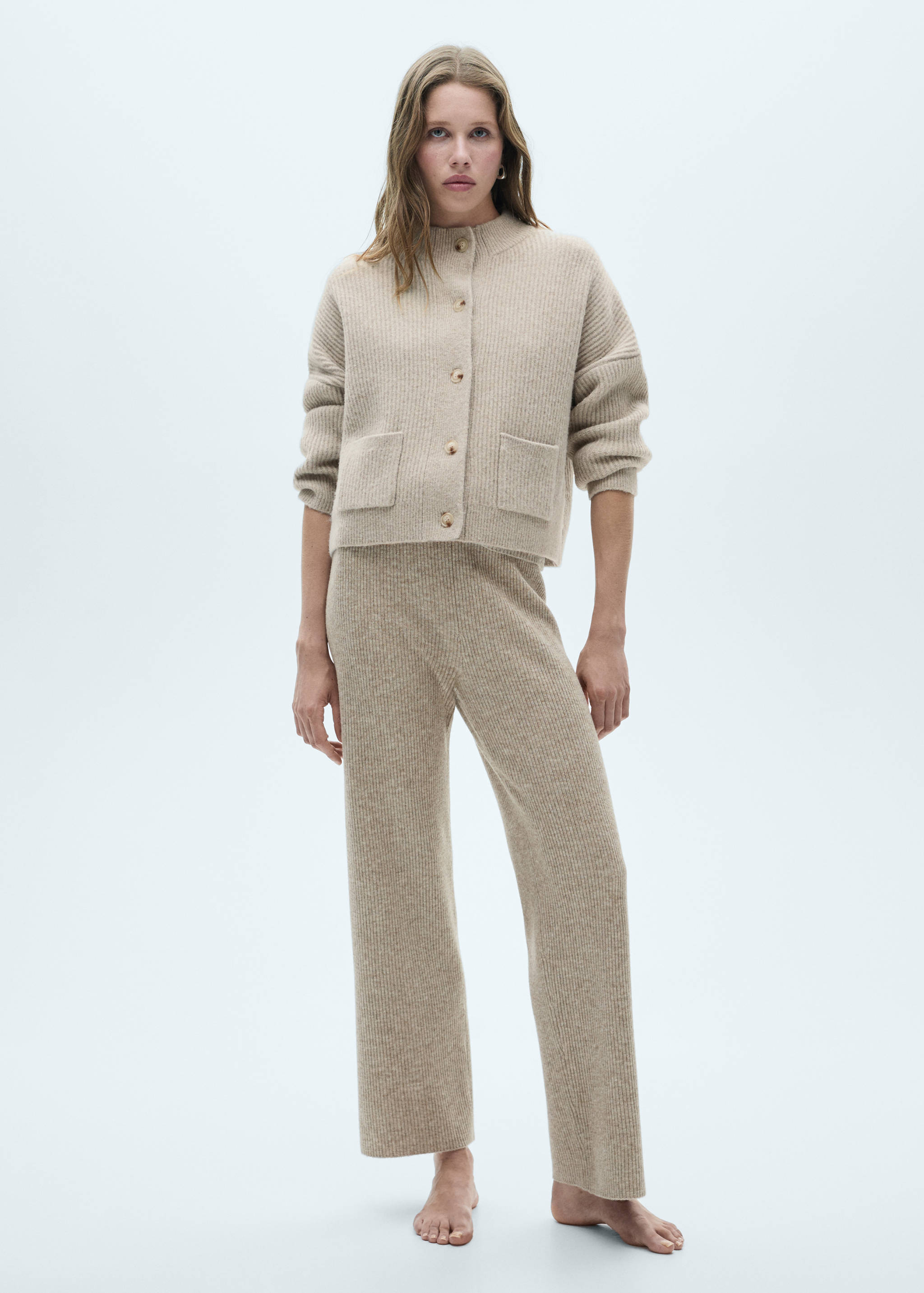 Pocket knit cardigan - General plane
