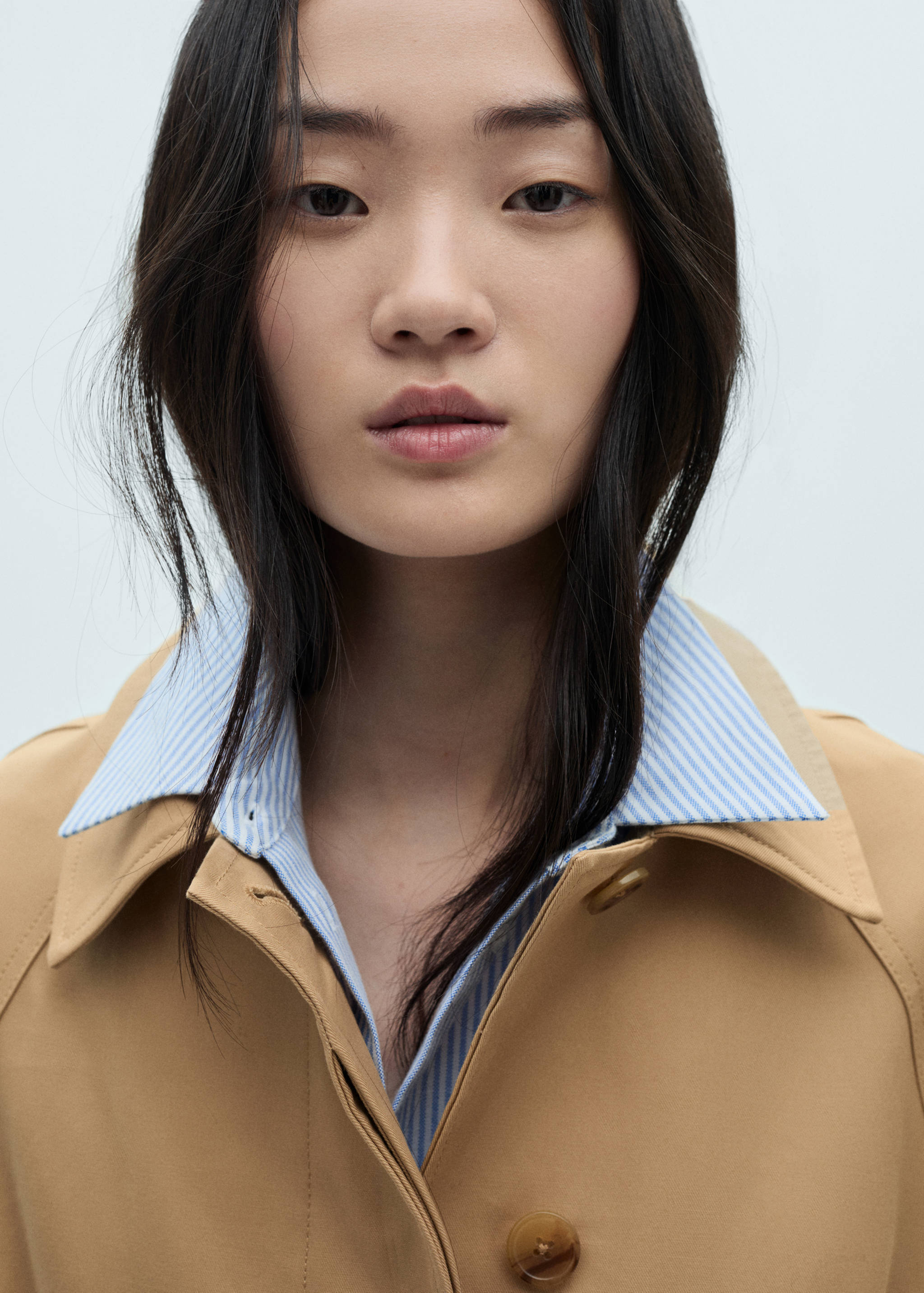 Cotton trench coat with belt - Details of the article 1