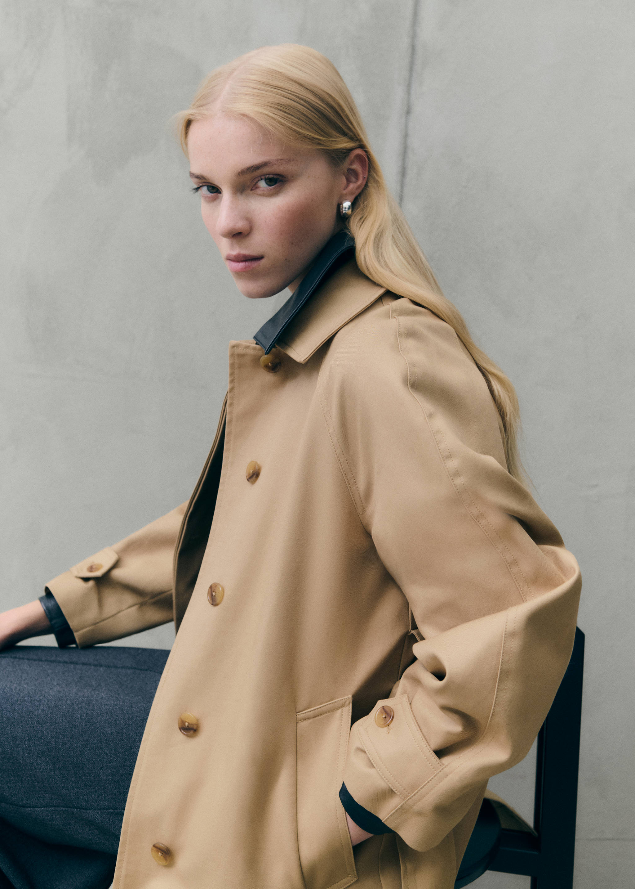 Cotton trench coat with belt - Details of the article 7
