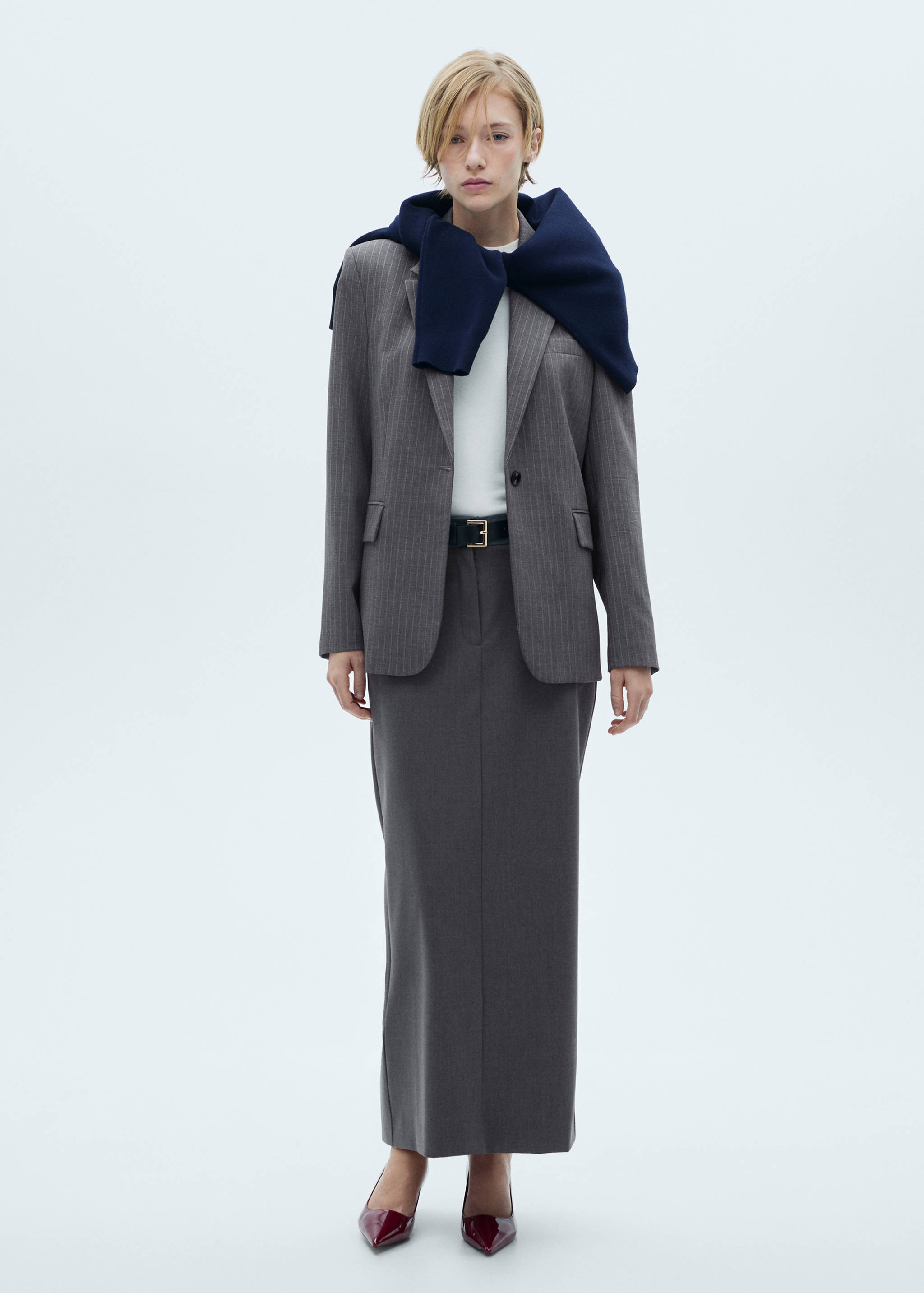 Long pencil skirt with opening - General plane