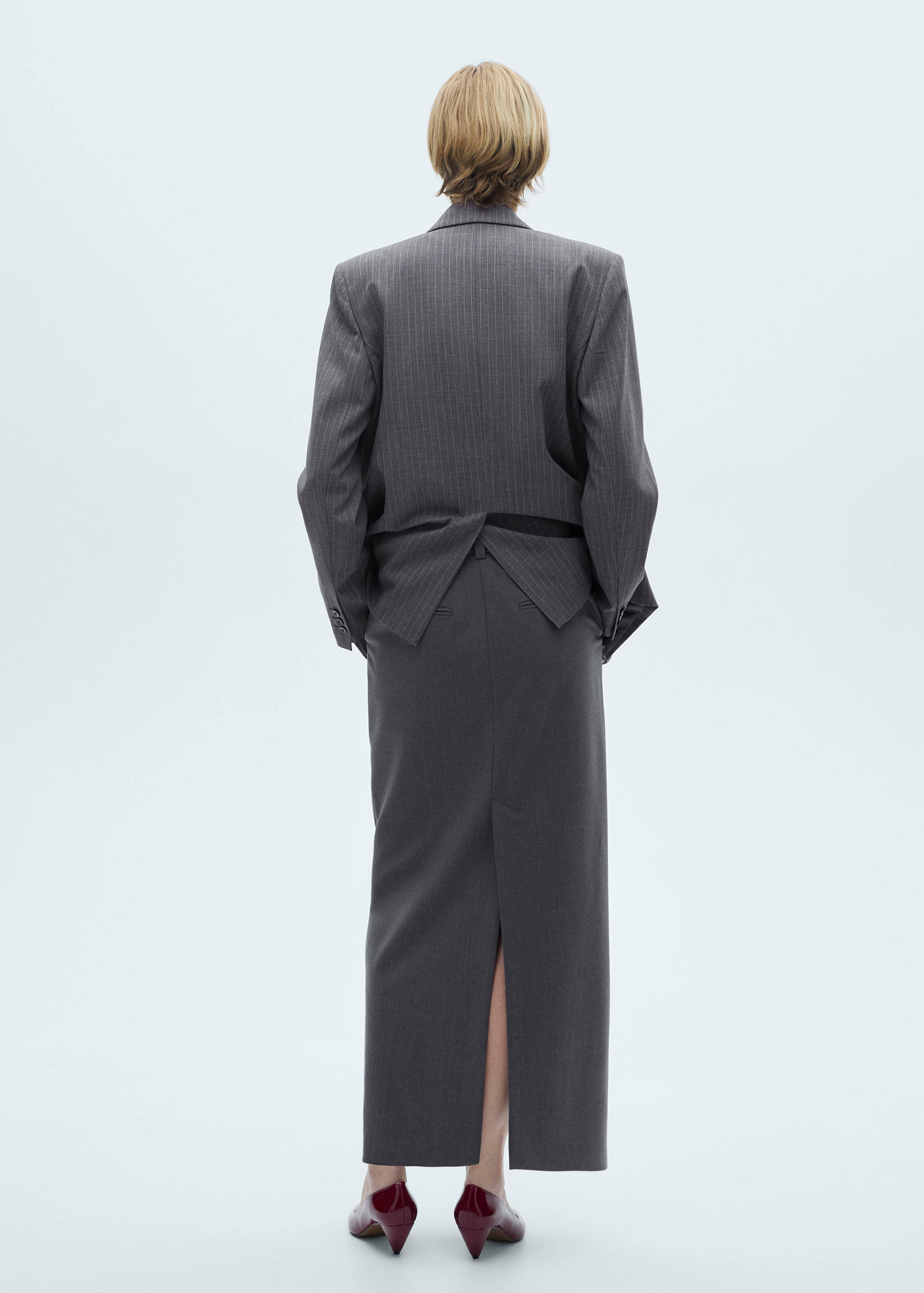 Long pencil skirt with opening - Reverse of the article