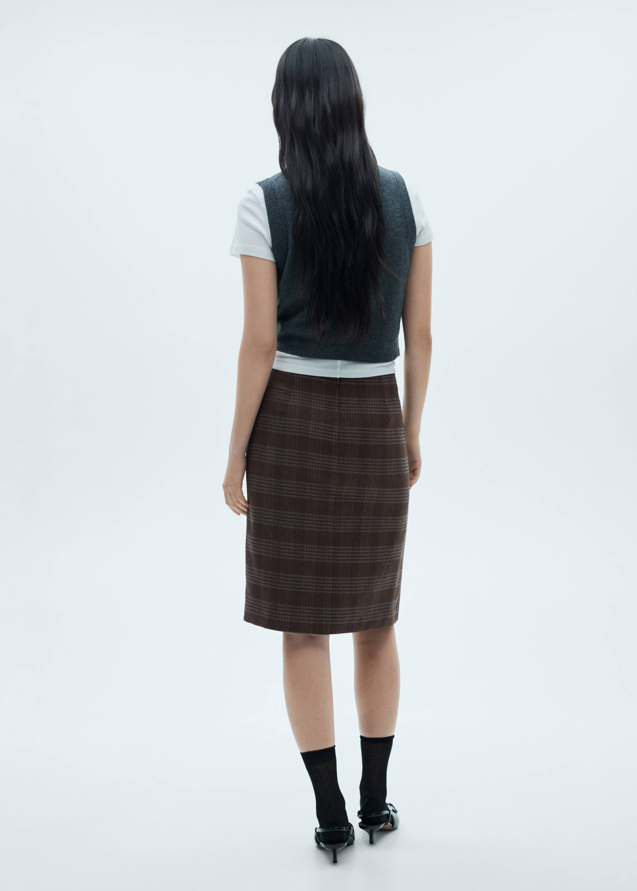 Check skirt with double belt - Reverse of the article