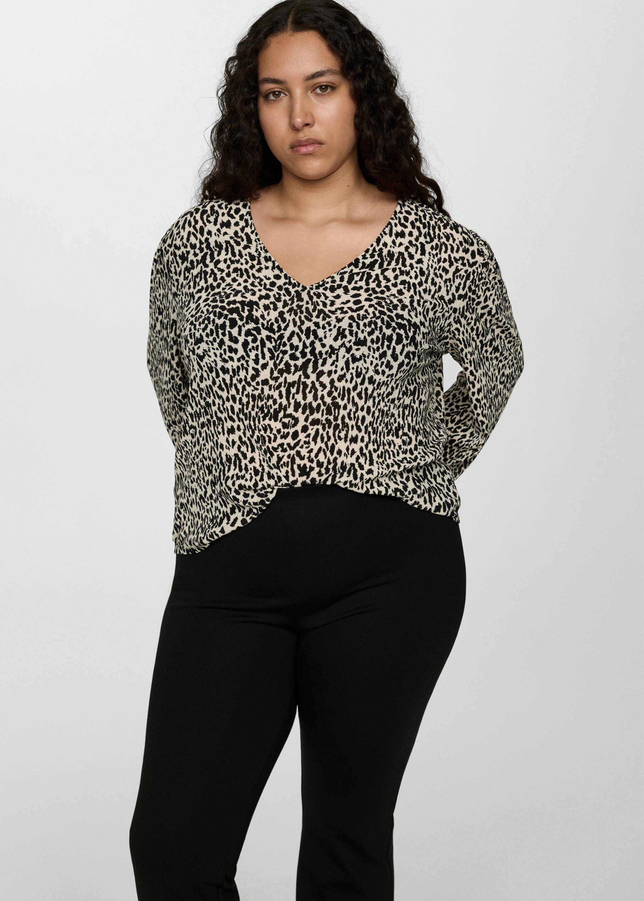 بلوزة بطبعة حيوان - تفاصيل المنتج 5