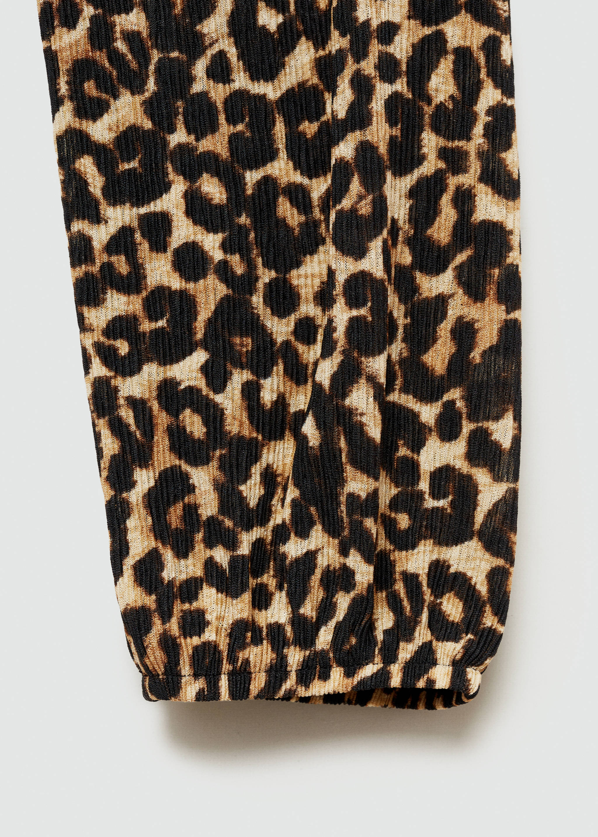 بلوزة بطبعة حيوان - تفاصيل المنتج 0