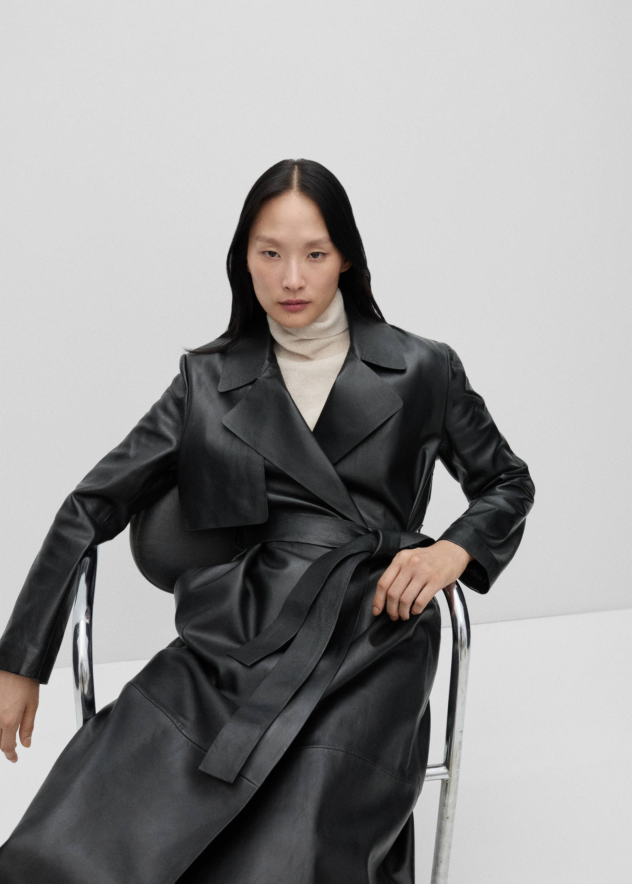 Trench cuir ceinture - Plan moyen