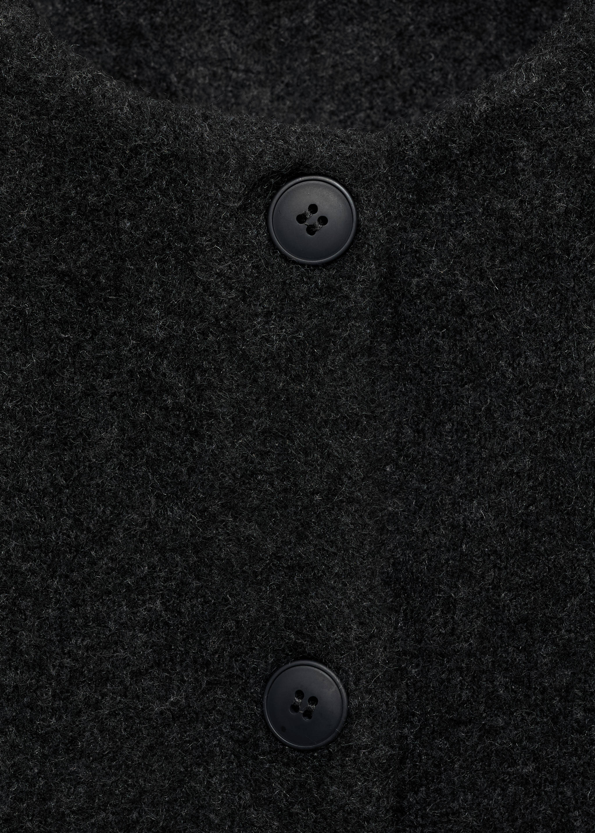 Knitted coat with detachable scarf - Details of the article 8