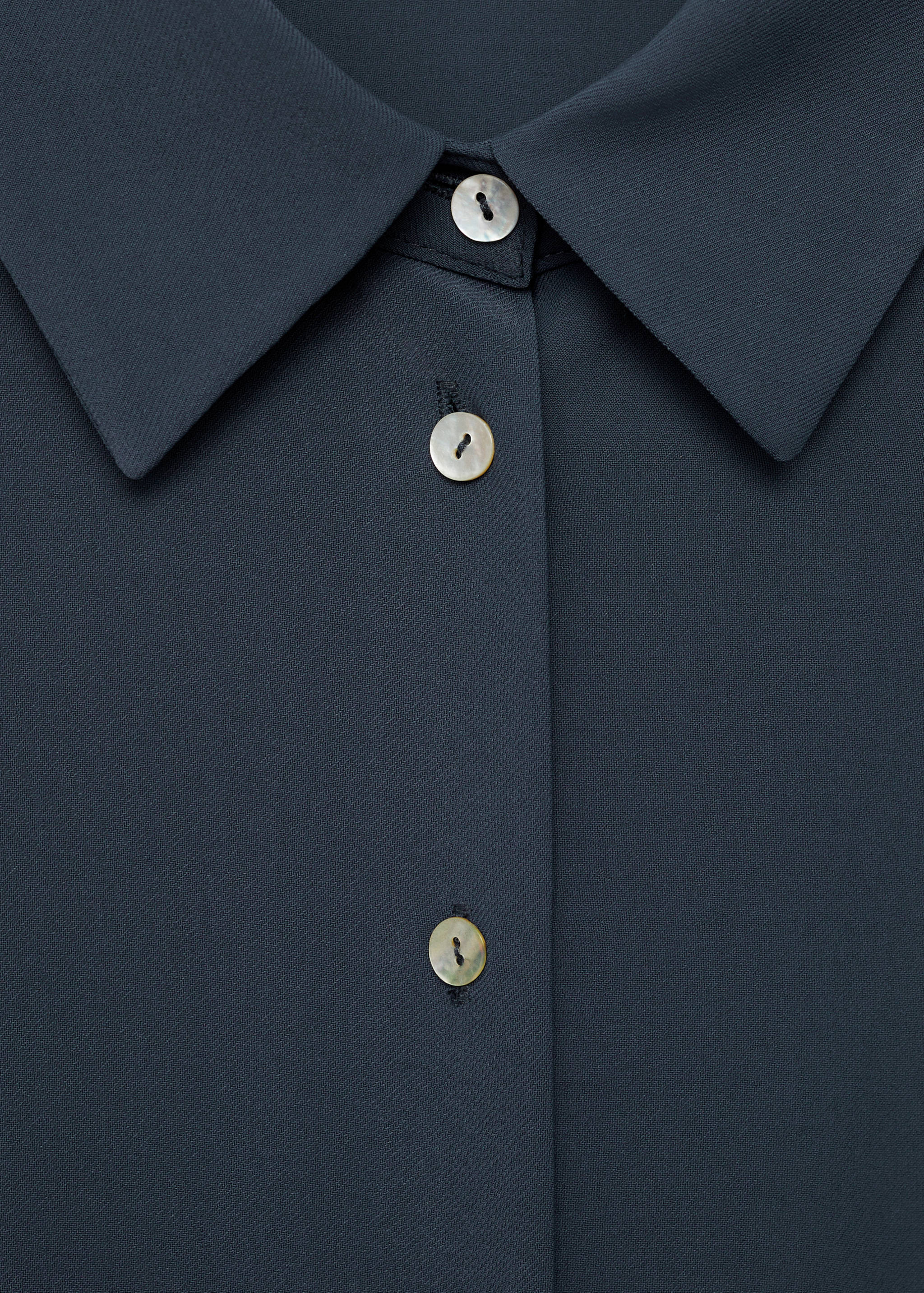 Long jumpsuit with lacing - Details of the article 0