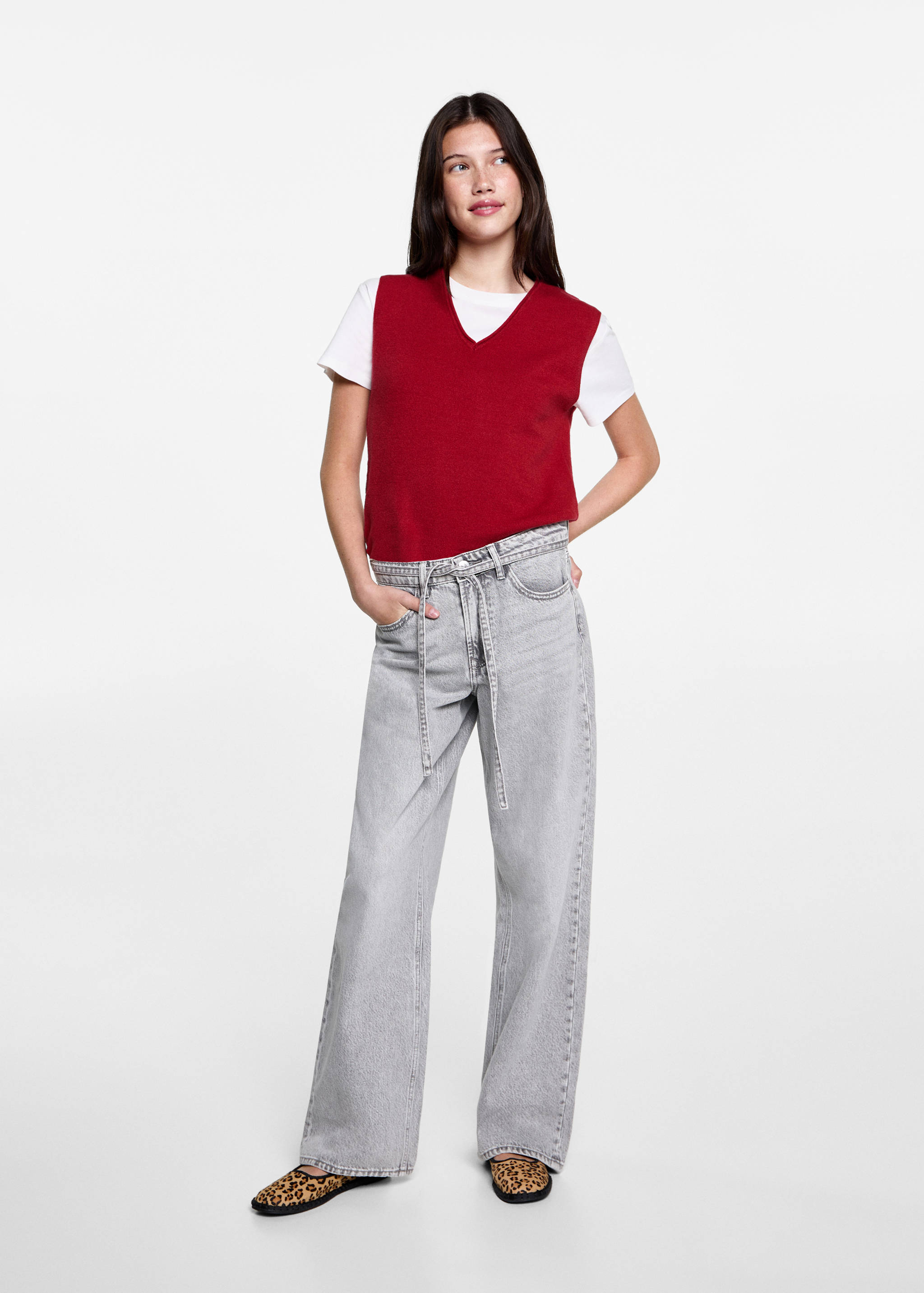 جيليه محبوك برقبة على شكل V - رؤية عامة