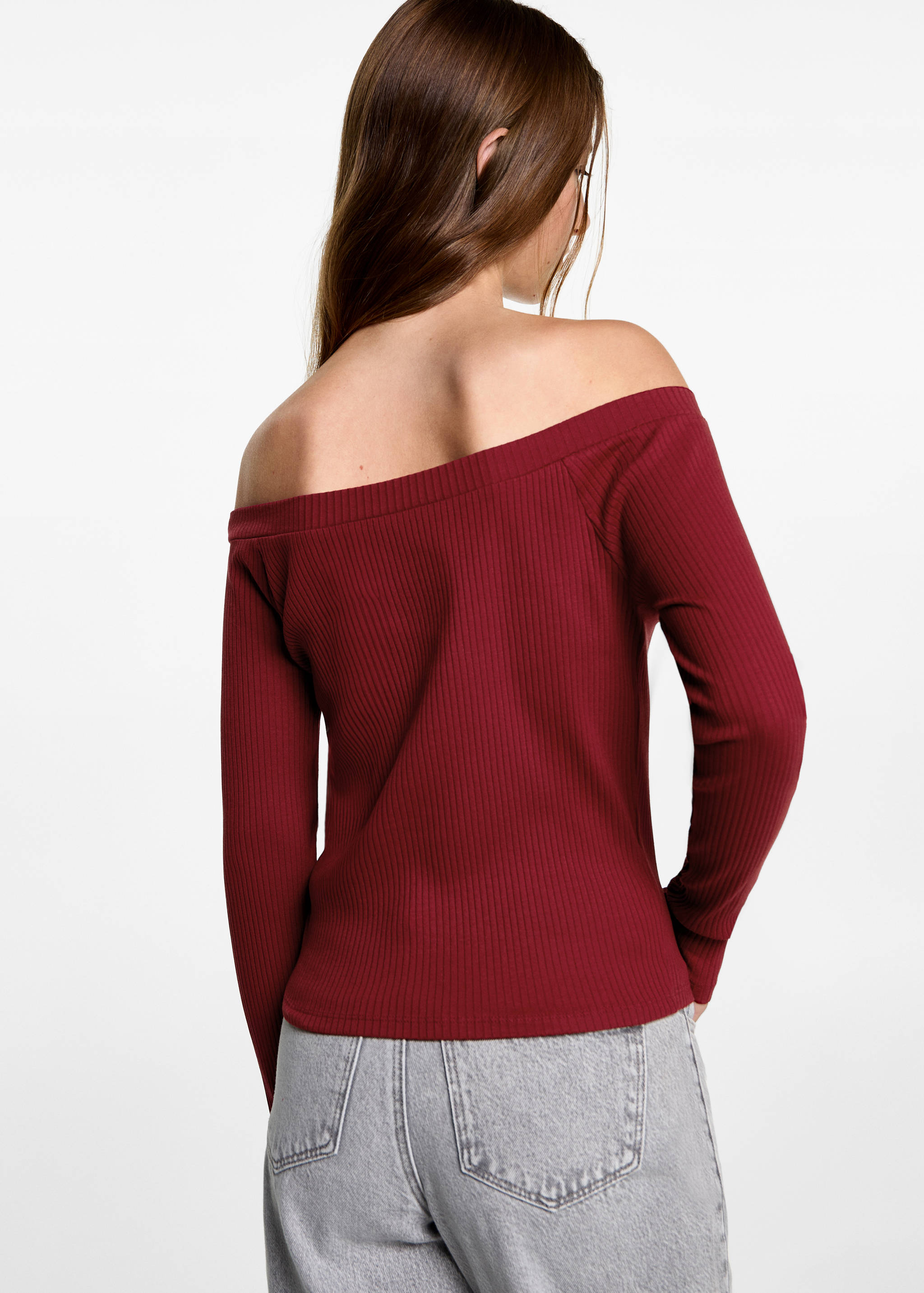 Off shoulders T-shirt - Reverse of the article