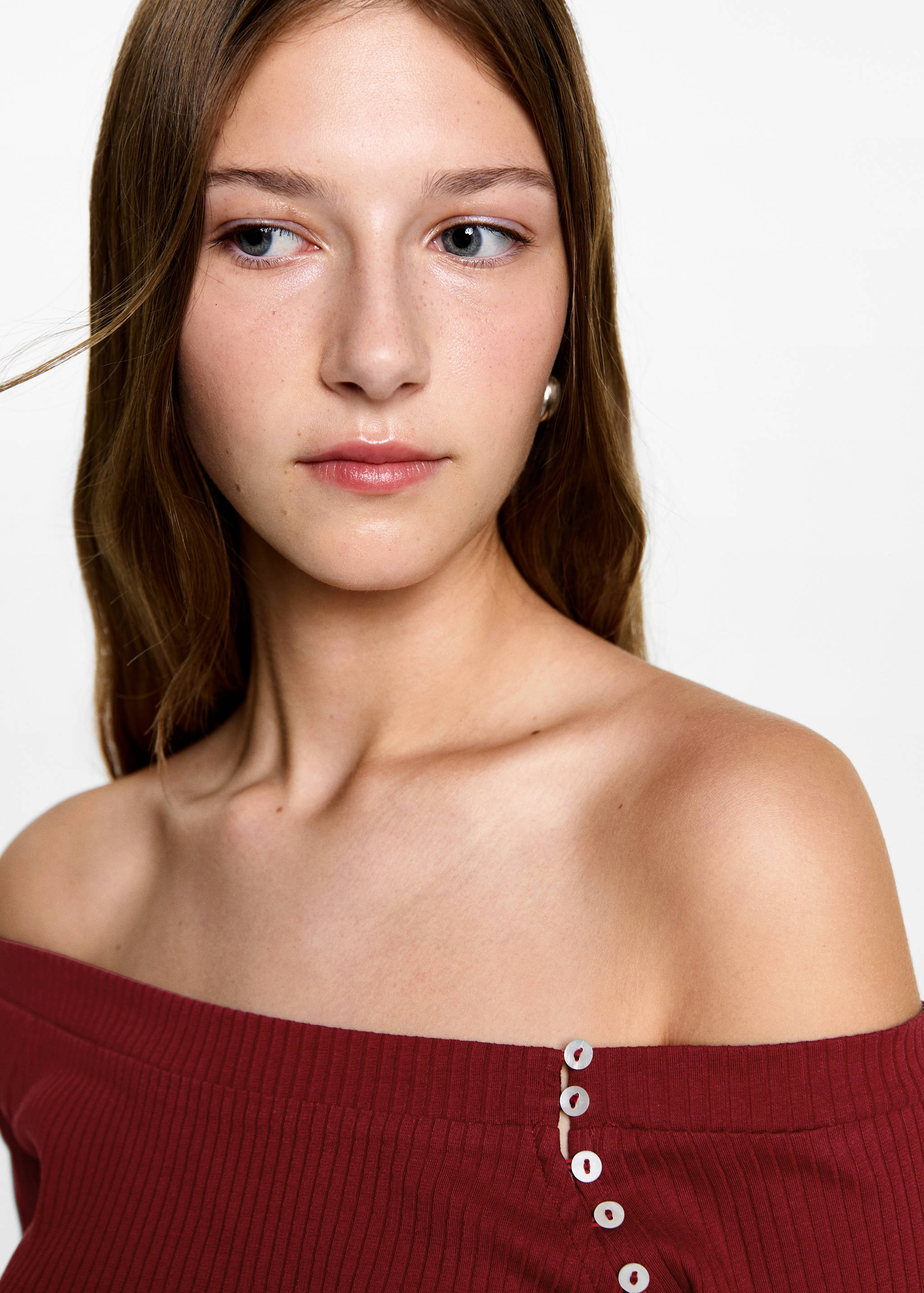 Off shoulders T-shirt - Details of the article 1