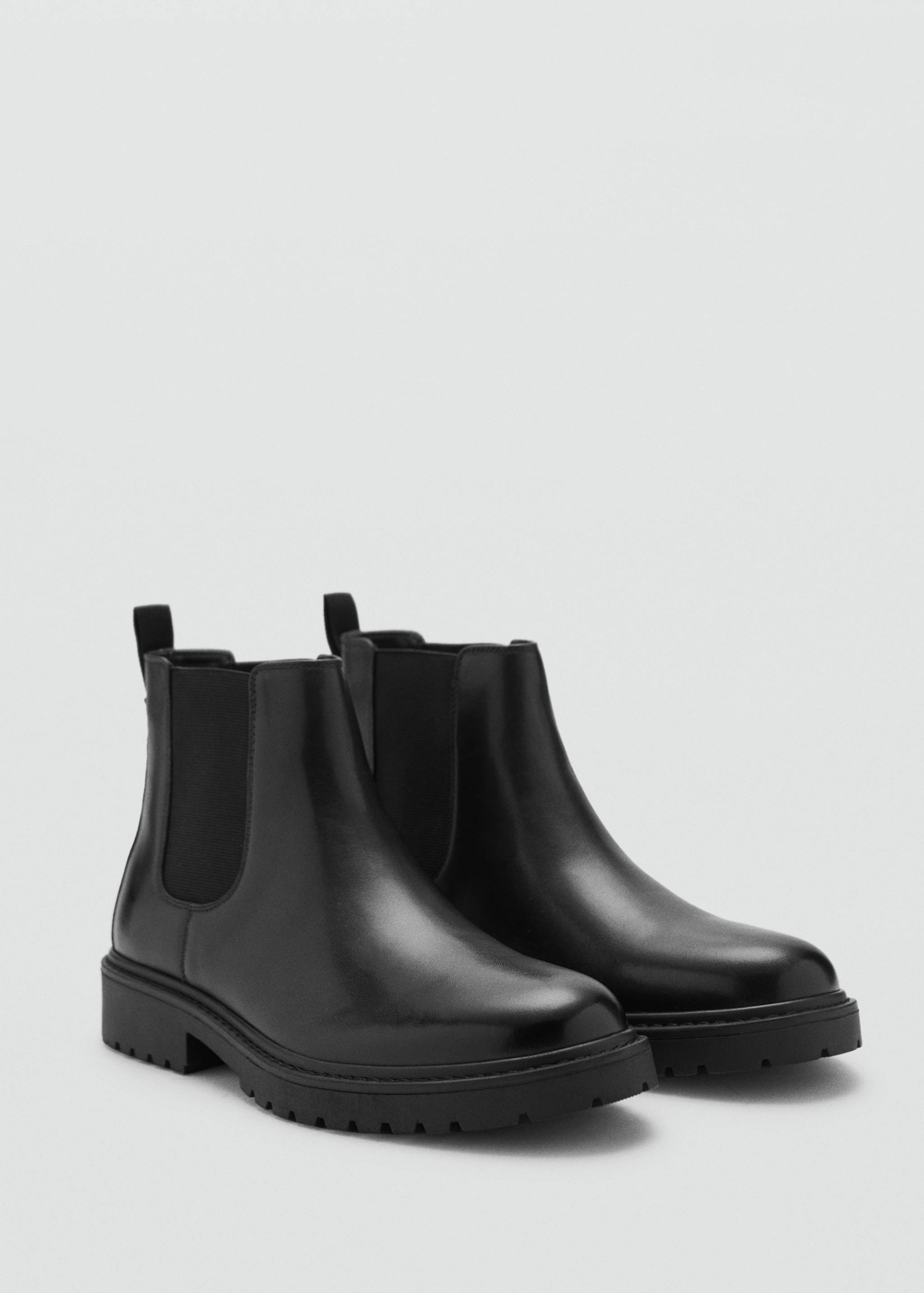 Chelsea leather ankle boots with track sole - Medium plane