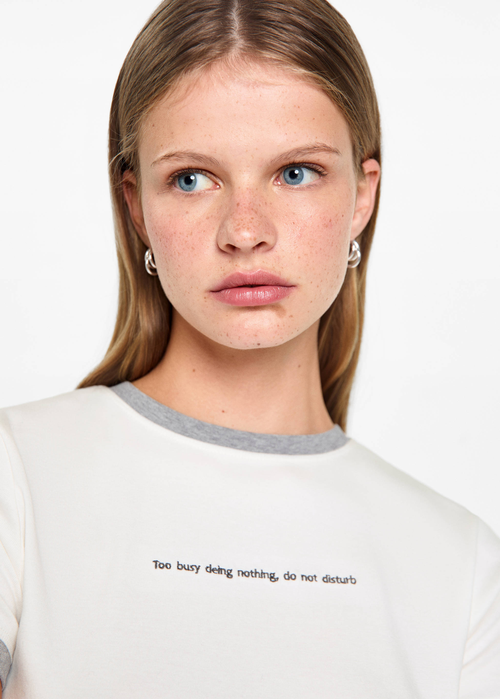 T-shirt bords contrastants - Détail de l'article 1