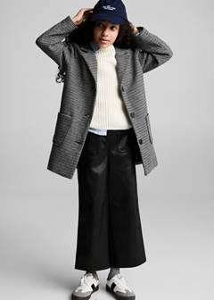 Faux-leather trousers — Black 4