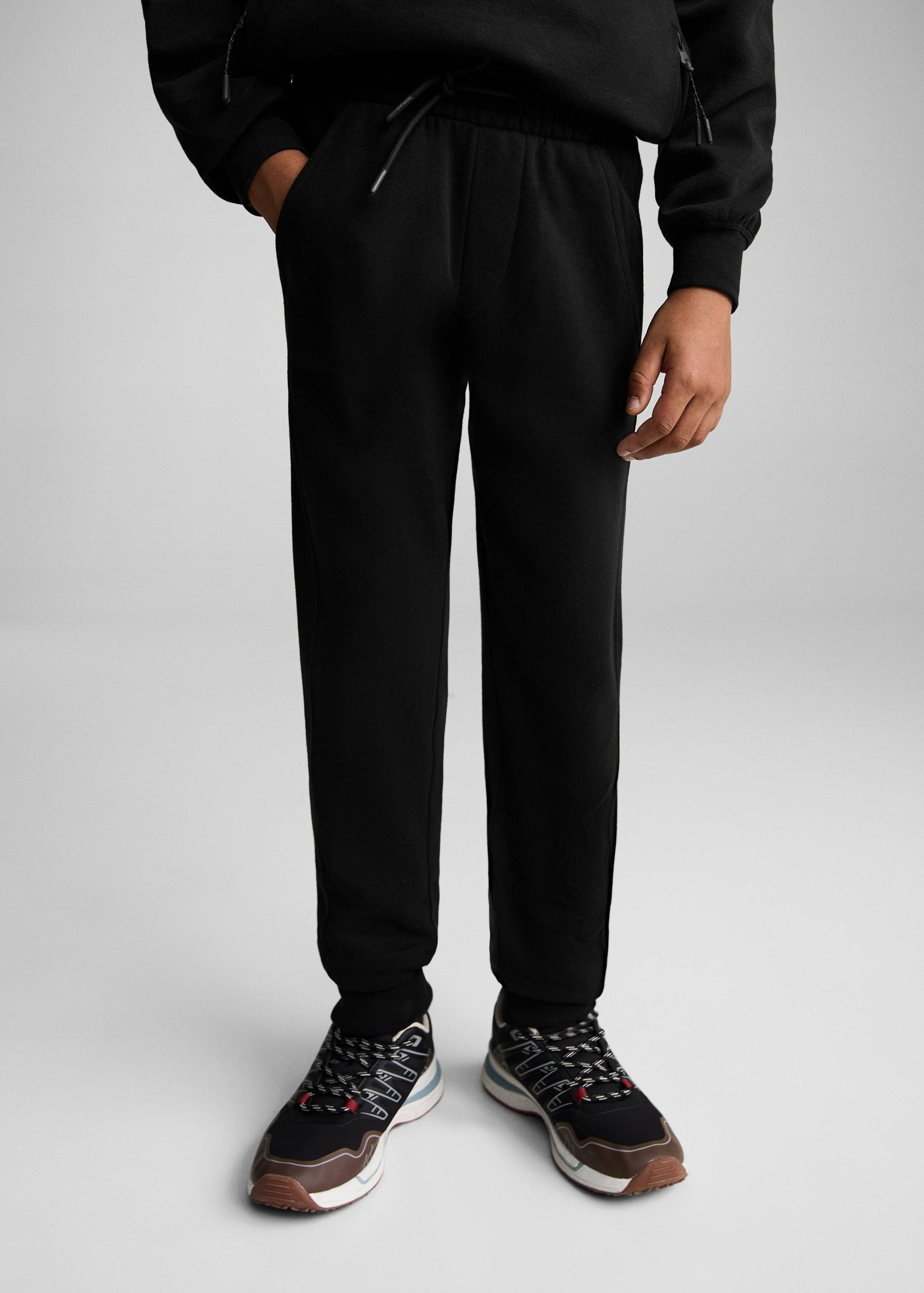 Cotton jogger trousers with pockets - Details of the article 1