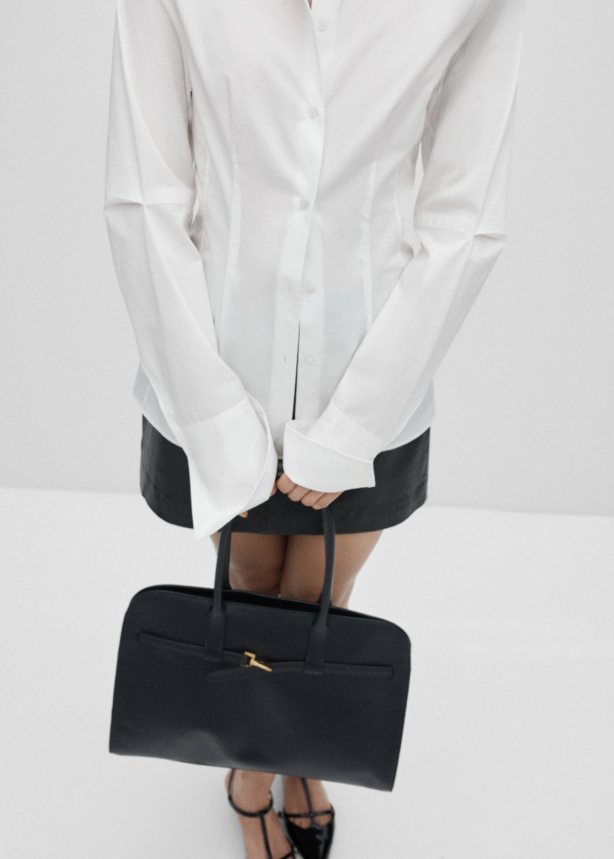 Cotton shirt with pleated detail - Details of the article 6