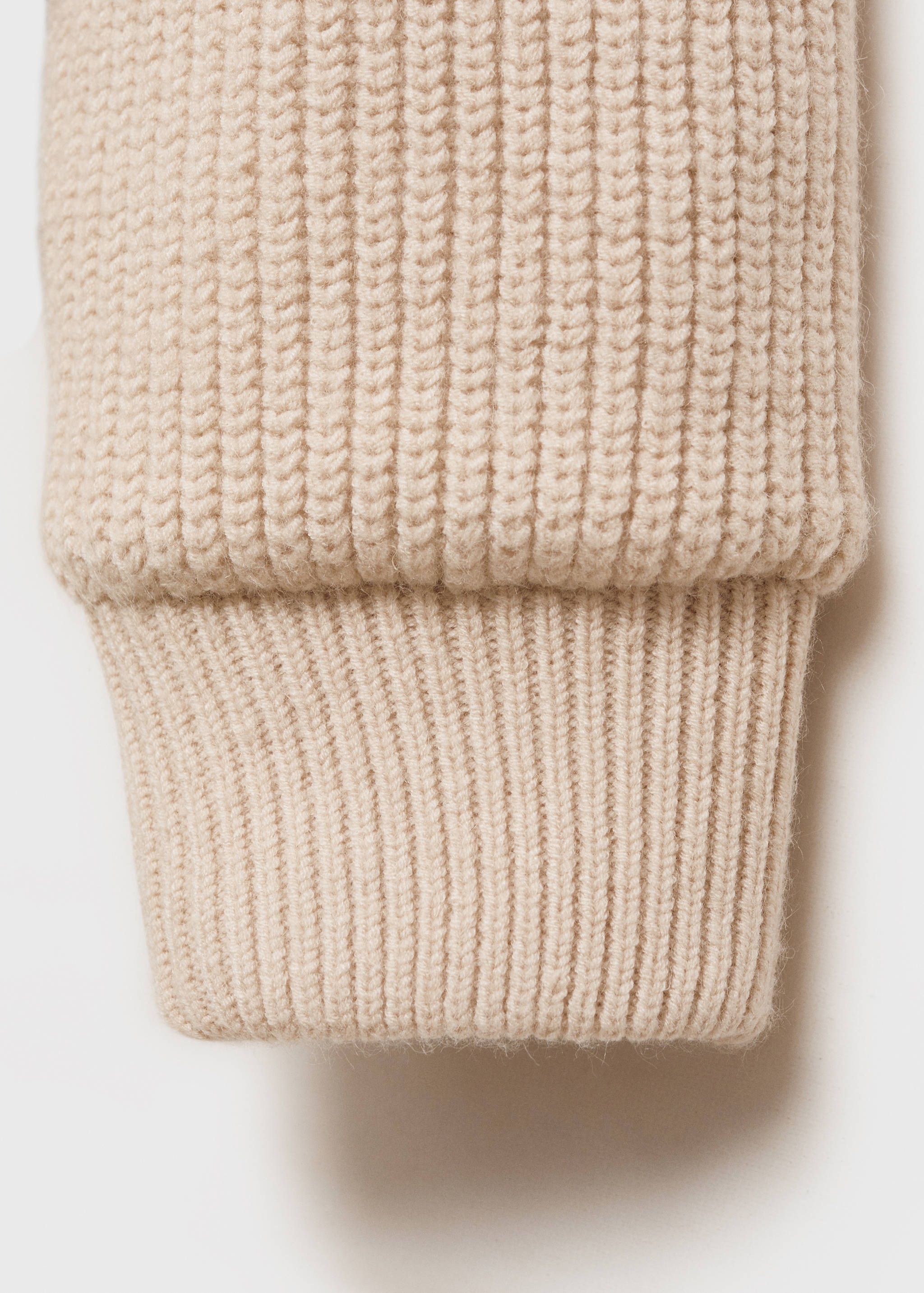 Knitted hooded jacket - Details of the article 0