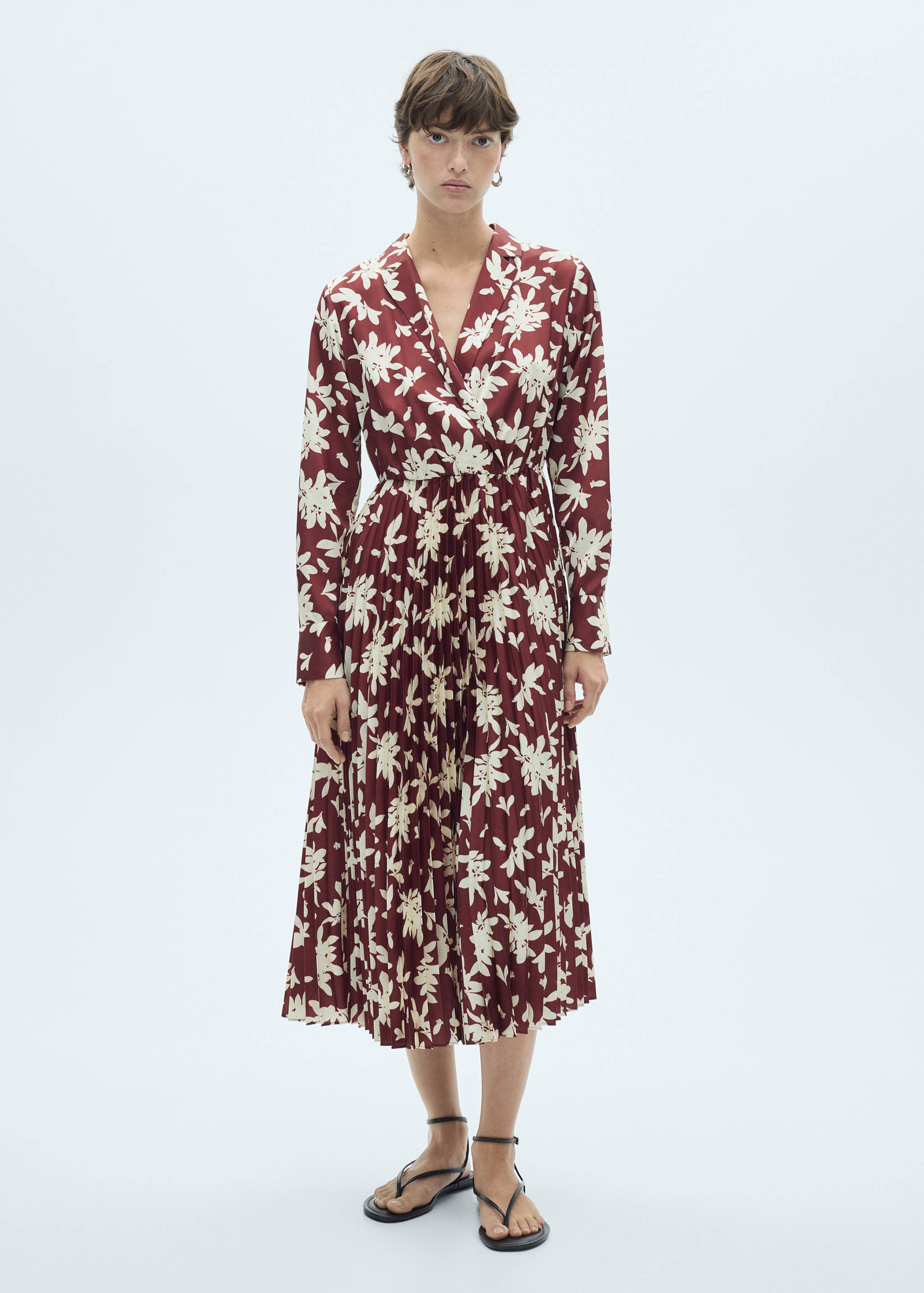 Принтованное платье с плиссировкой - Общий план