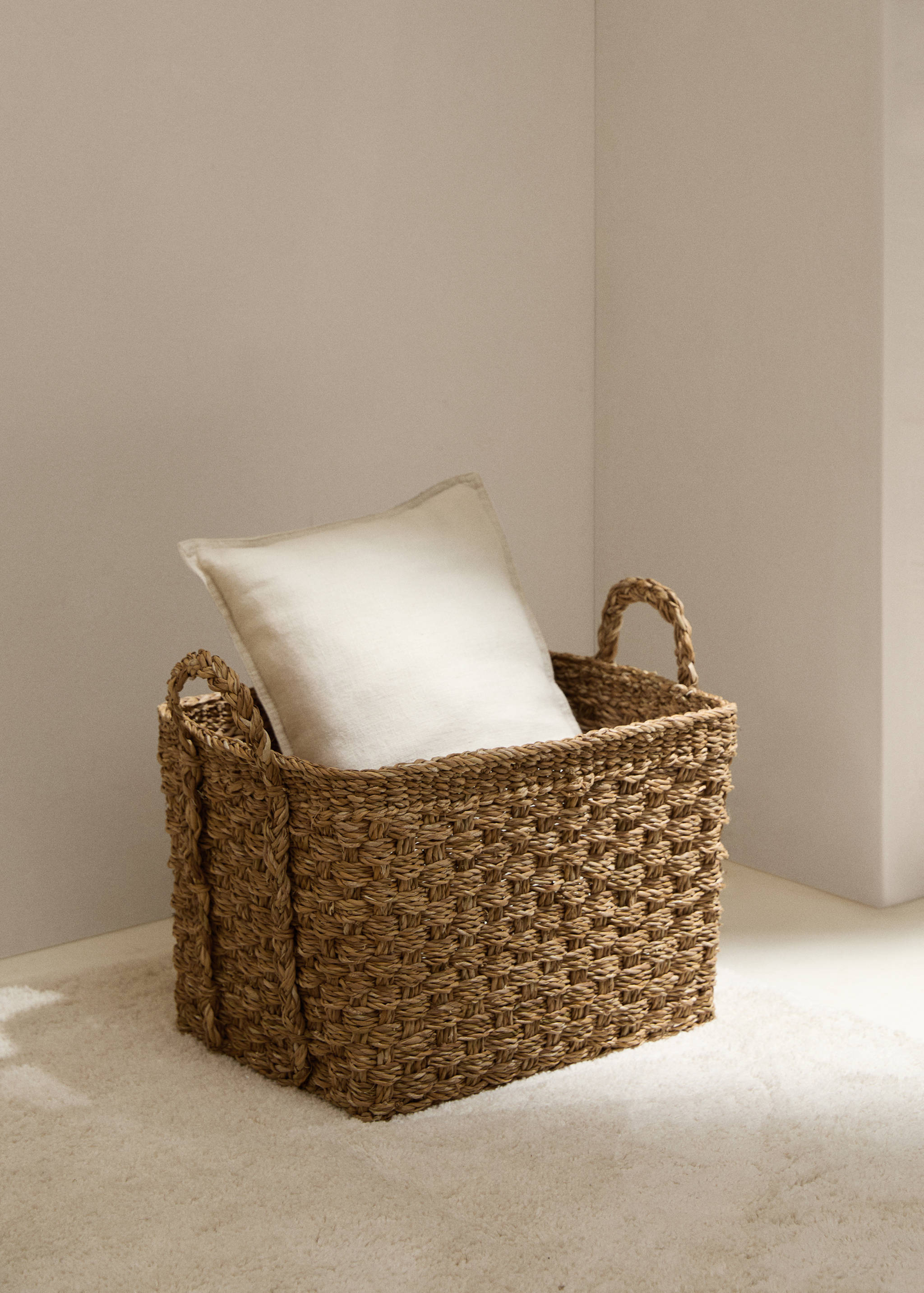 Natural fiber square basket 37x27cm - General plane