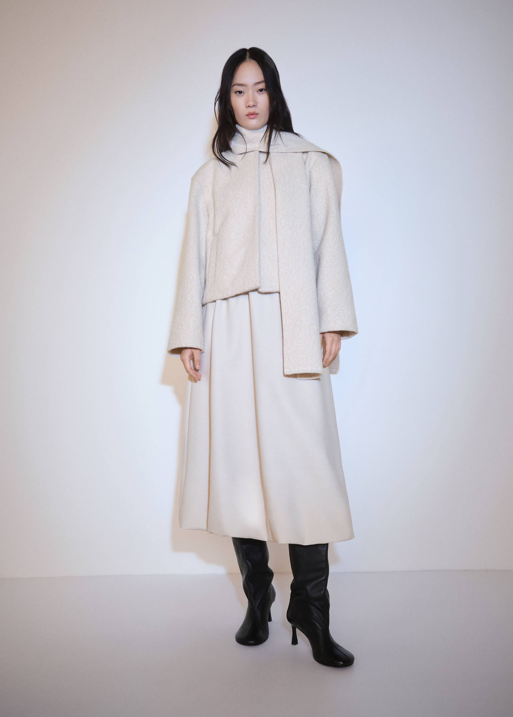 Jacket with scarf and pockets - General plane