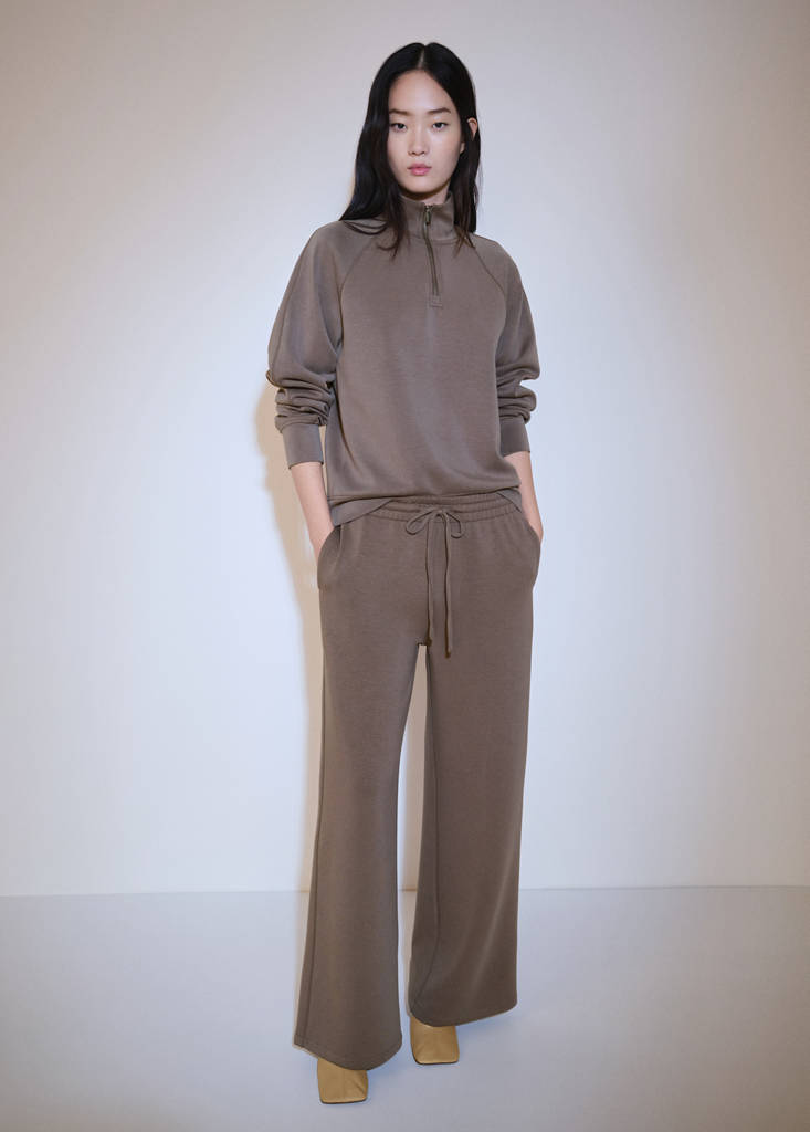 Turtleneck sweatshirt with zip — Medium Brown