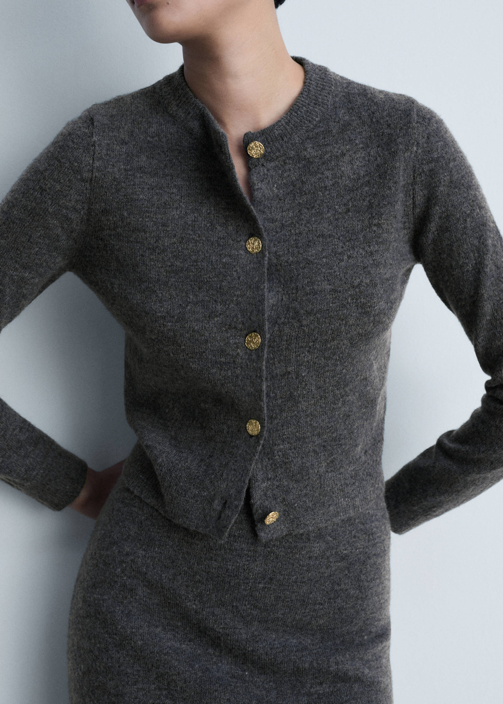 Knitted cardigan with jewel button - Medium plane