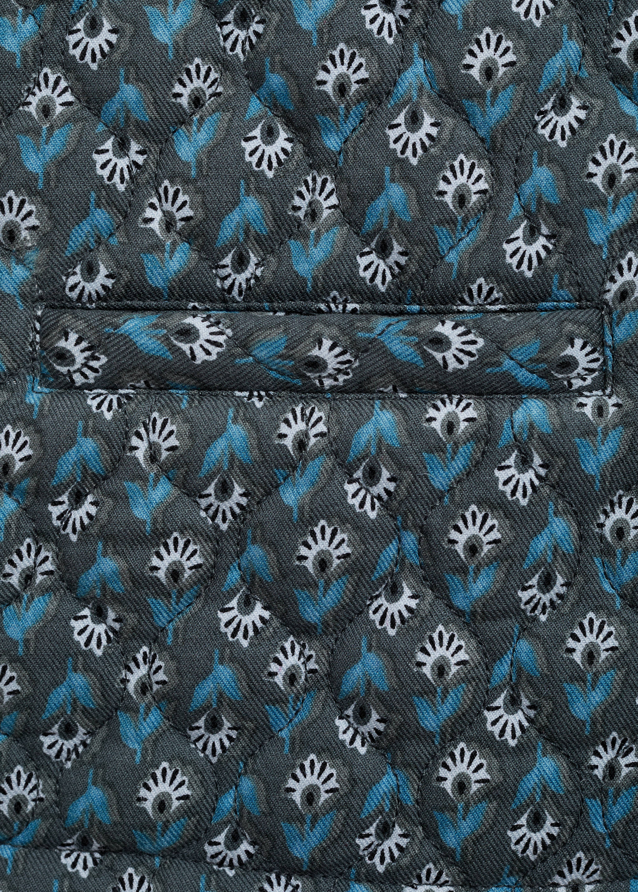 Printed quilted gilet - Details of the article 0