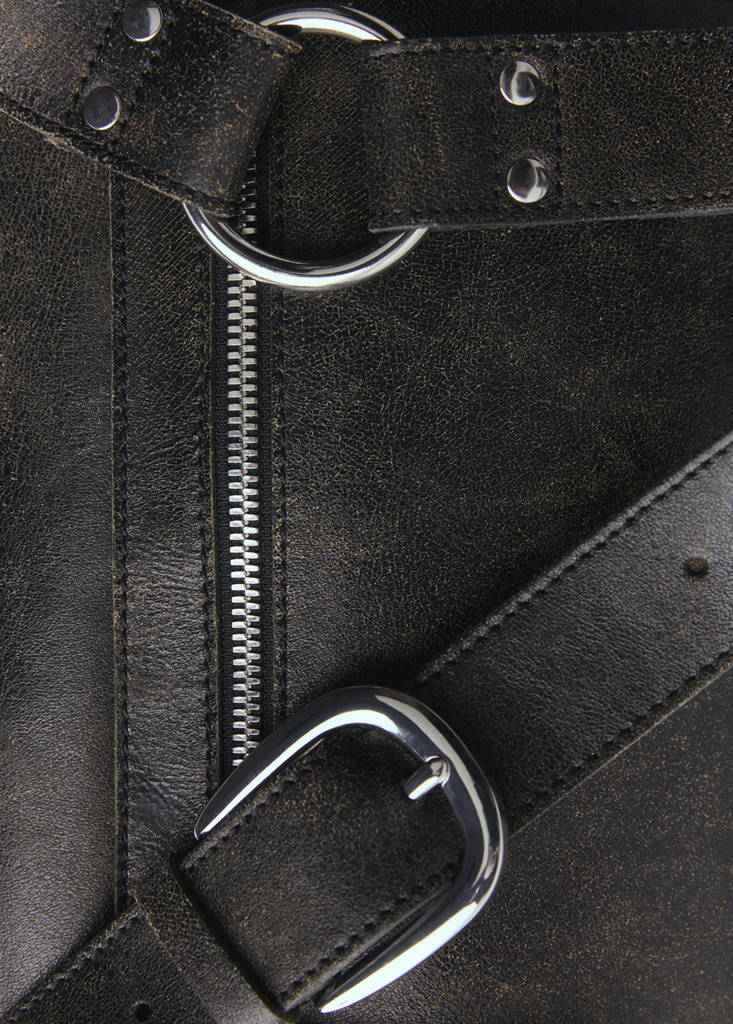 Leather bag with metallic details — Brown