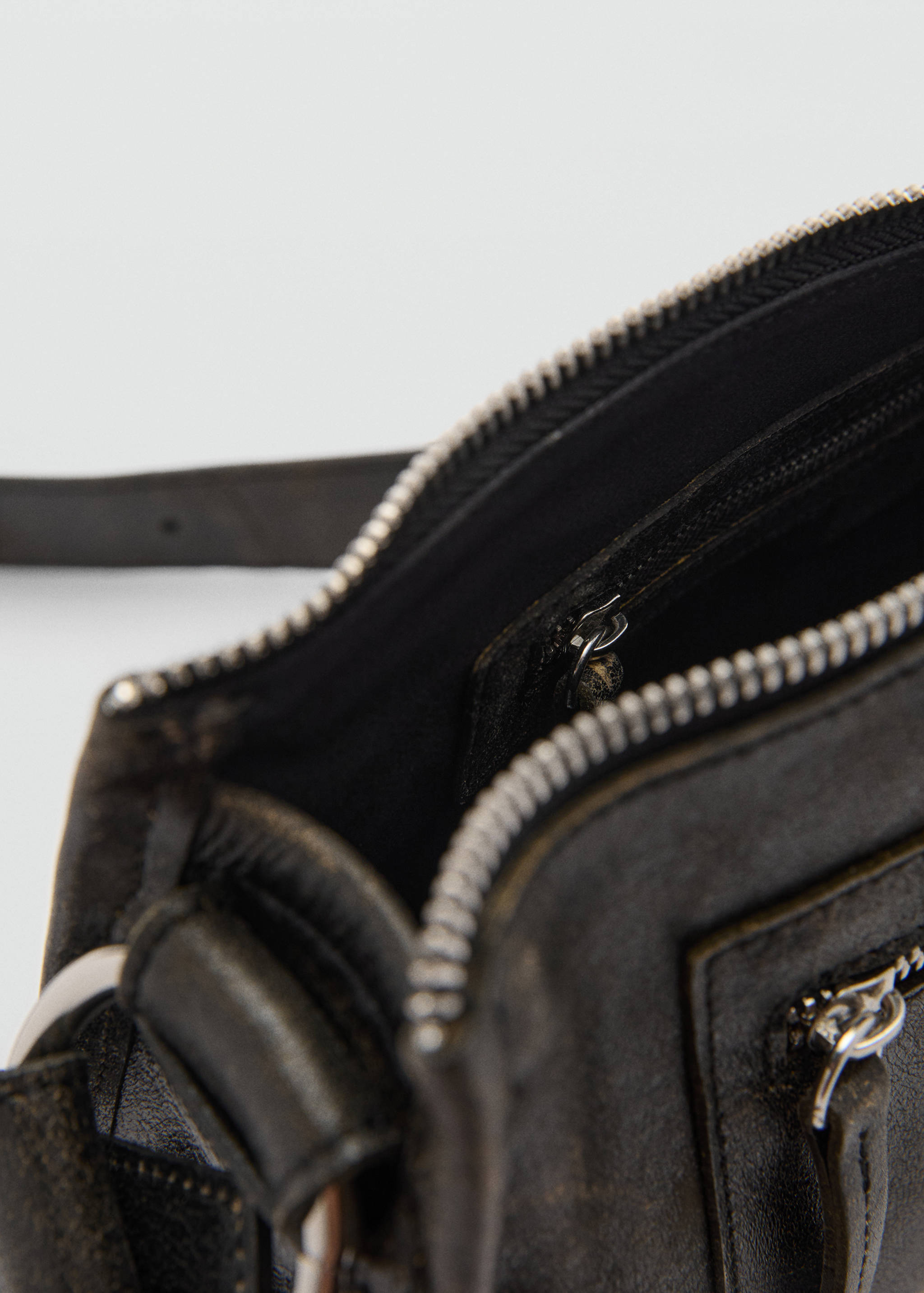 Sac cuir détails métalliques - Détail de l'article 3