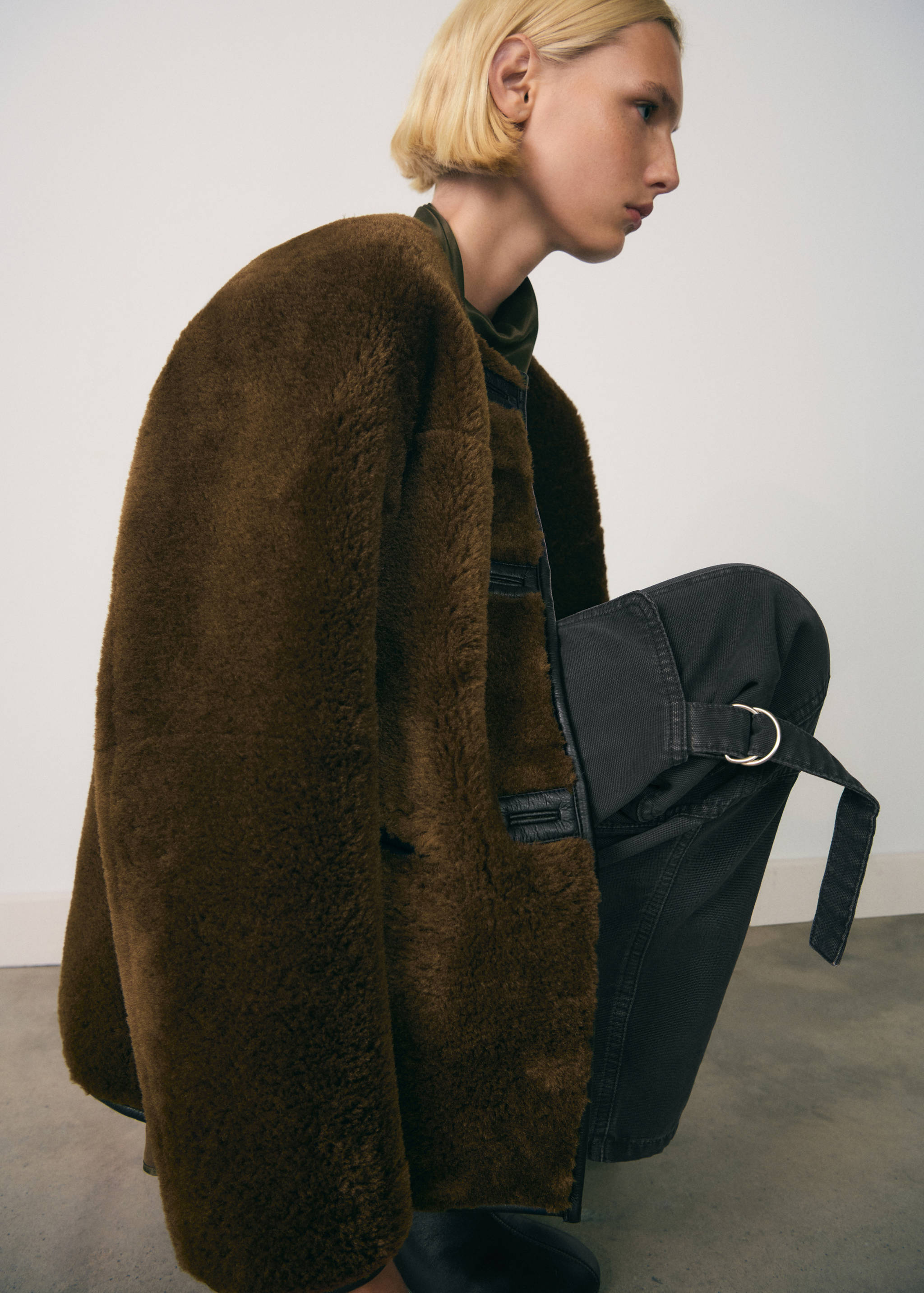 Faux-fur coat with appliqués - Details of the article 2