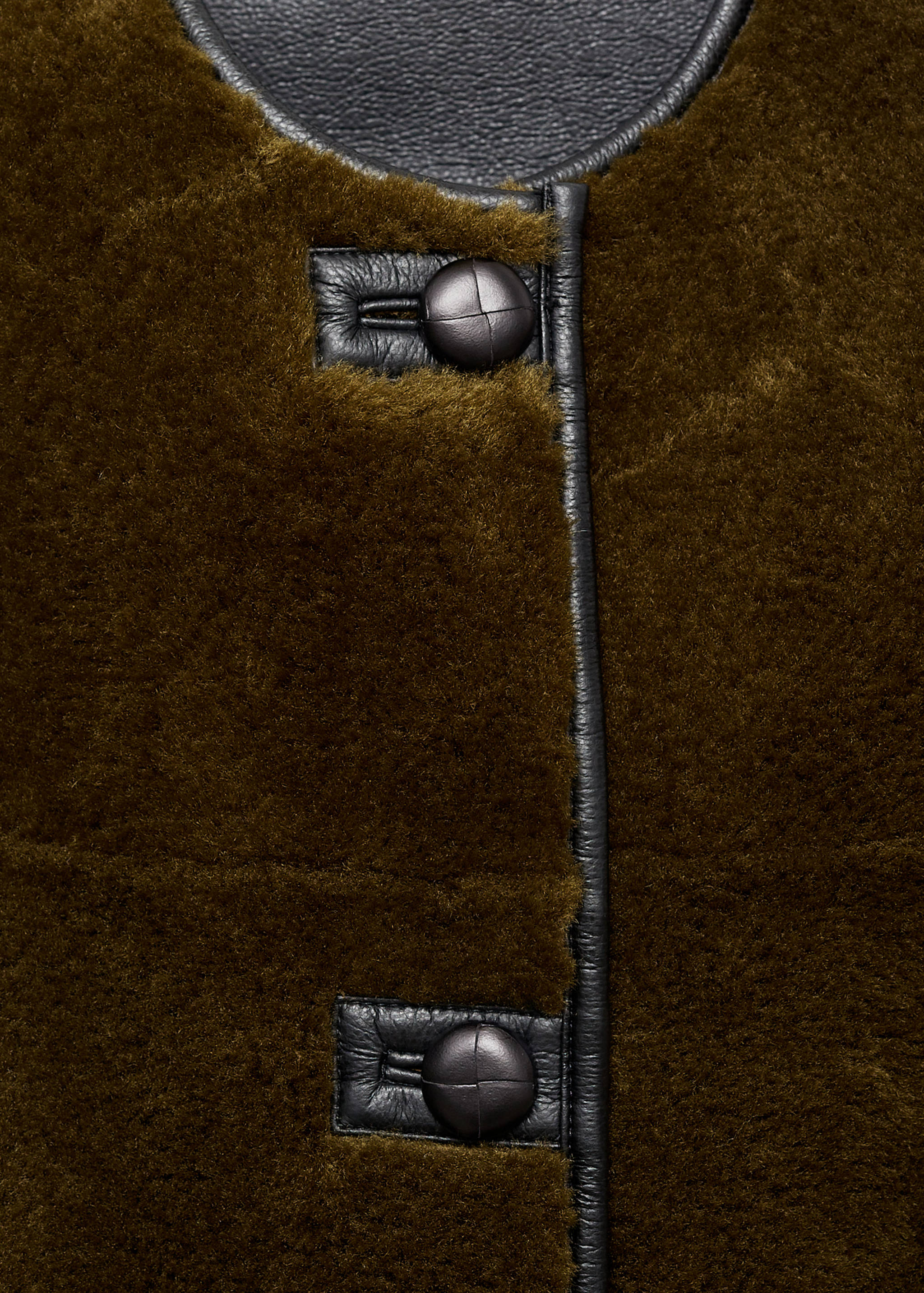 Faux-fur coat with appliqués - Details of the article 8