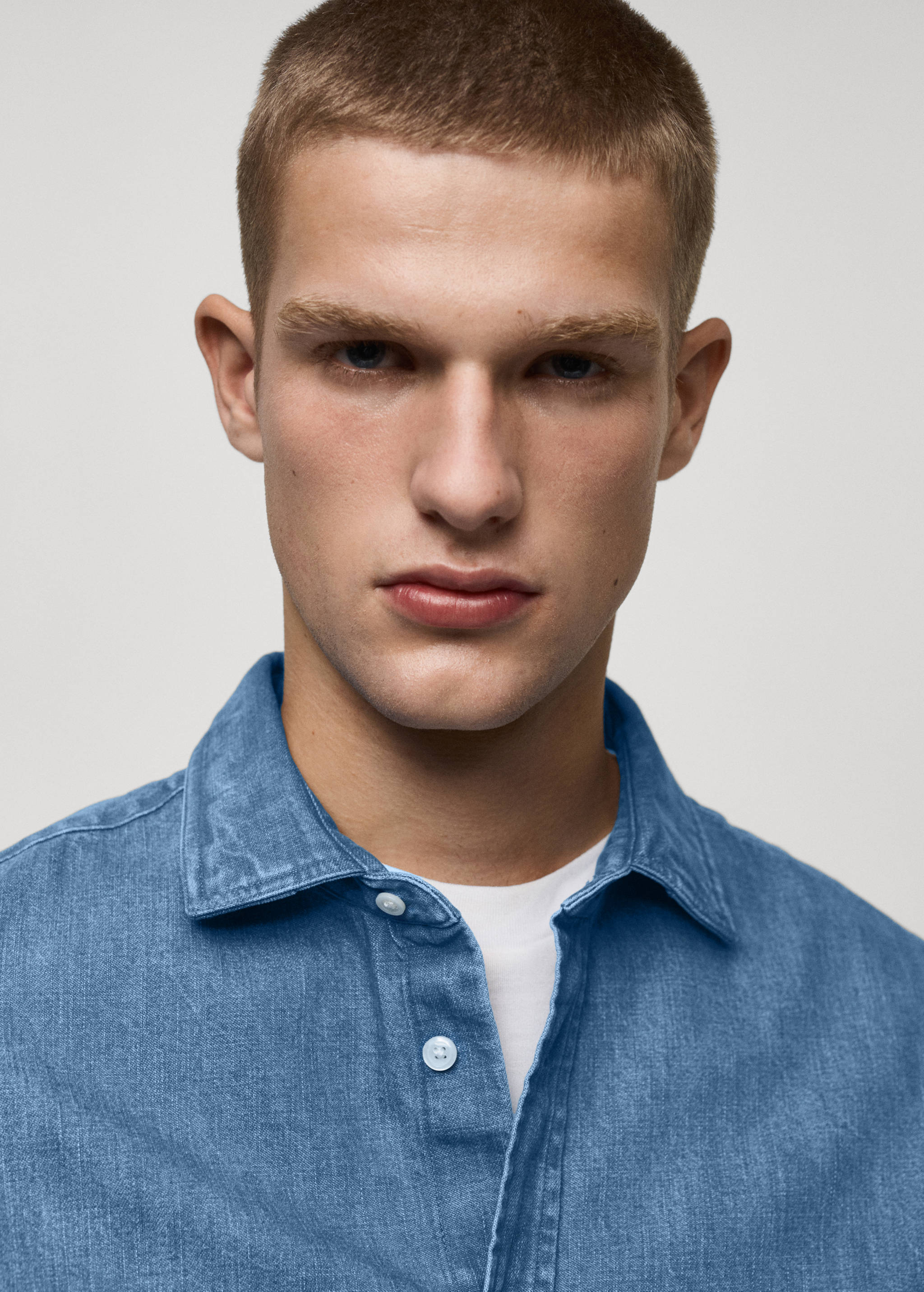 Camisa vaquera regular fit - Detalle del artículo 1