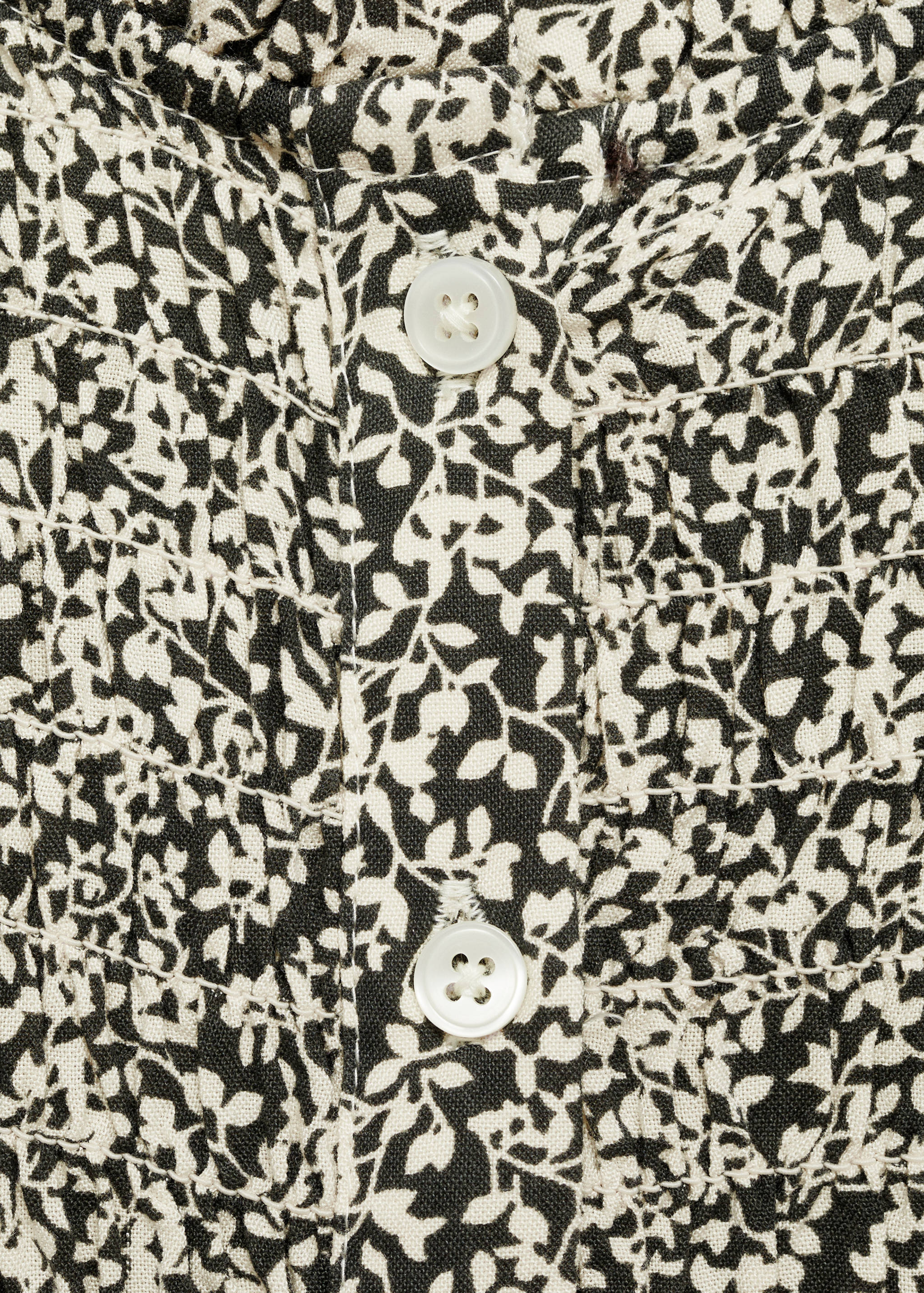 Buttoned printed dress - Details of the article 8