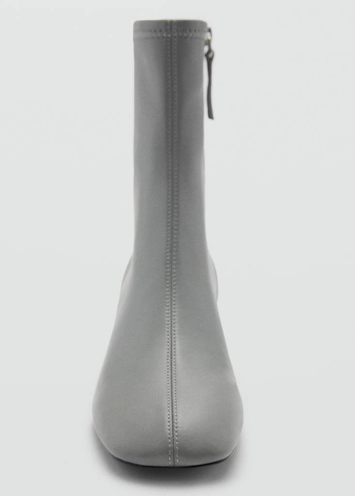 Squared toe leather ankle boots — Grey