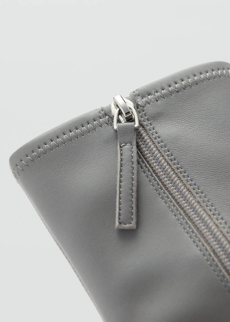 Squared toe leather ankle boots — Grey