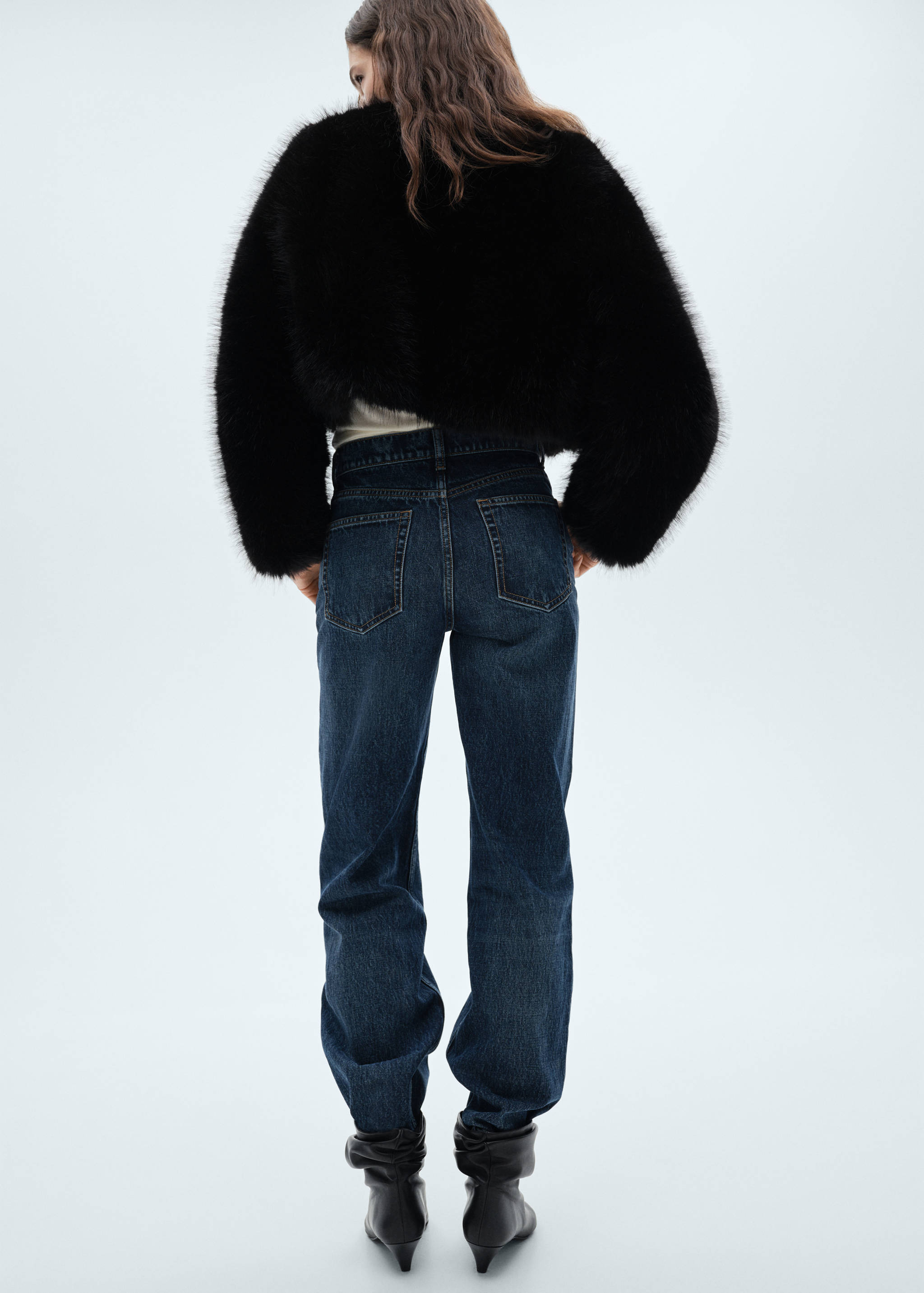 Faux-fur jacket - Reverse of the article