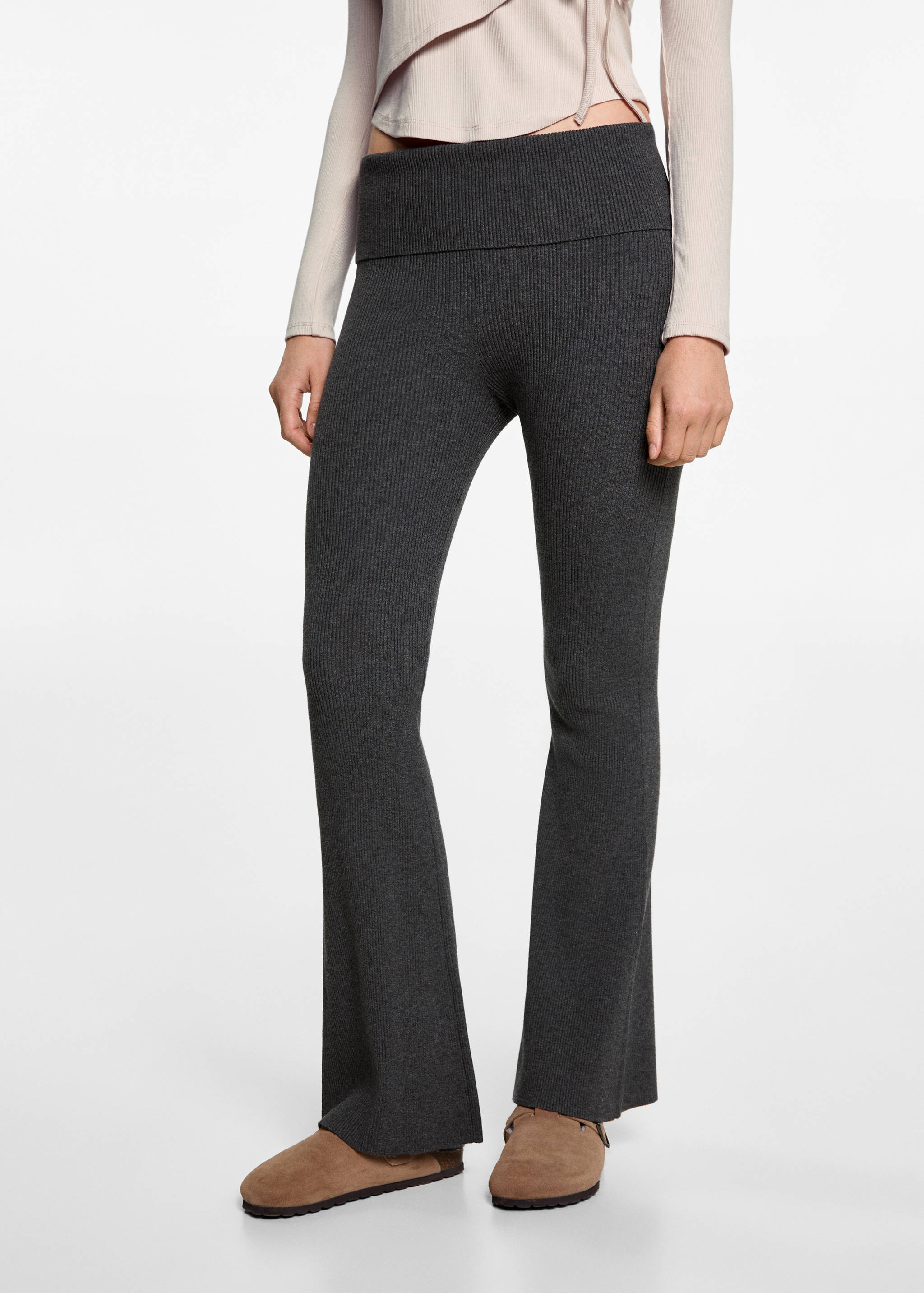 Ribbed flared leggings - Medium plane