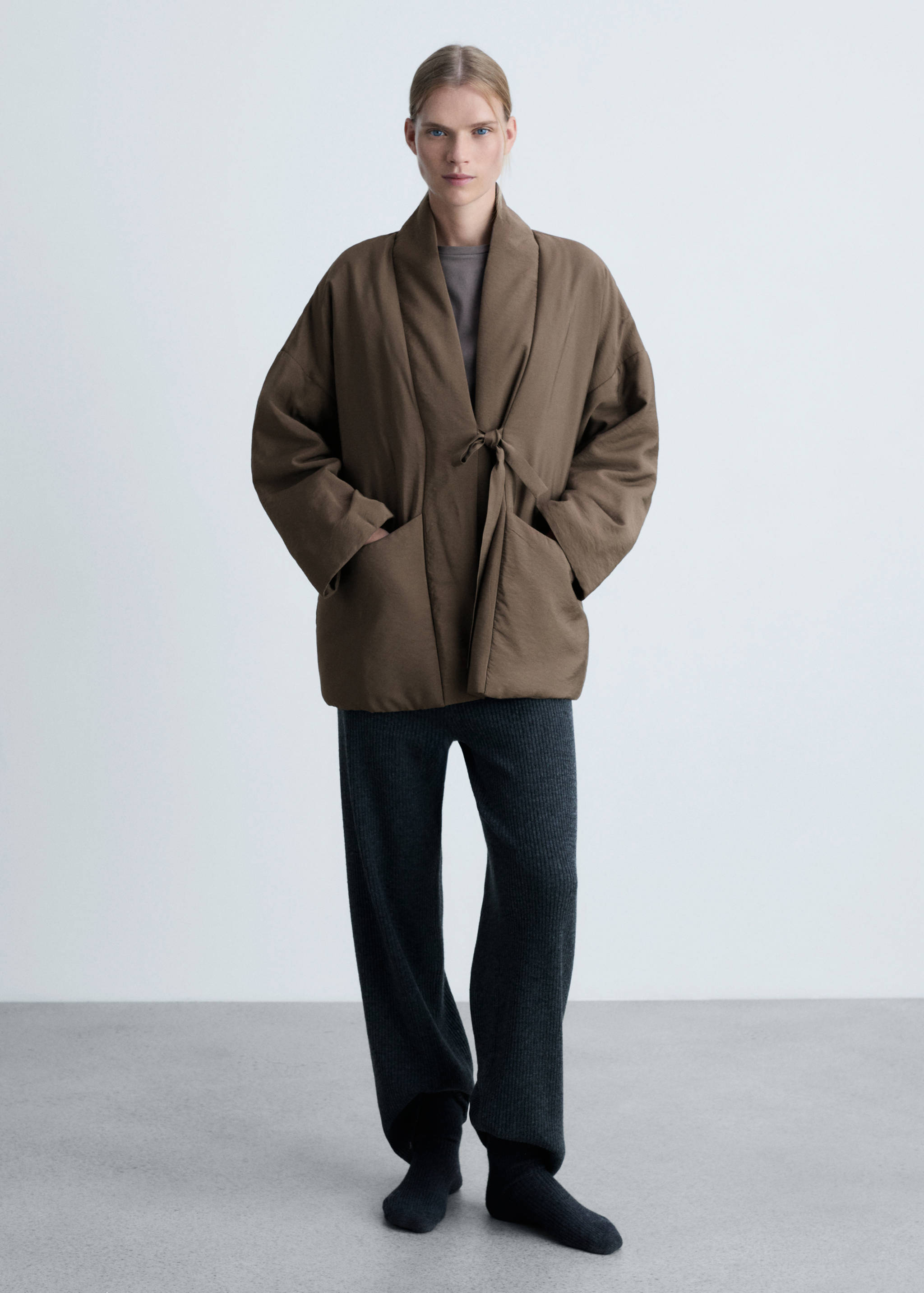 Padded robe with pockets - General plane