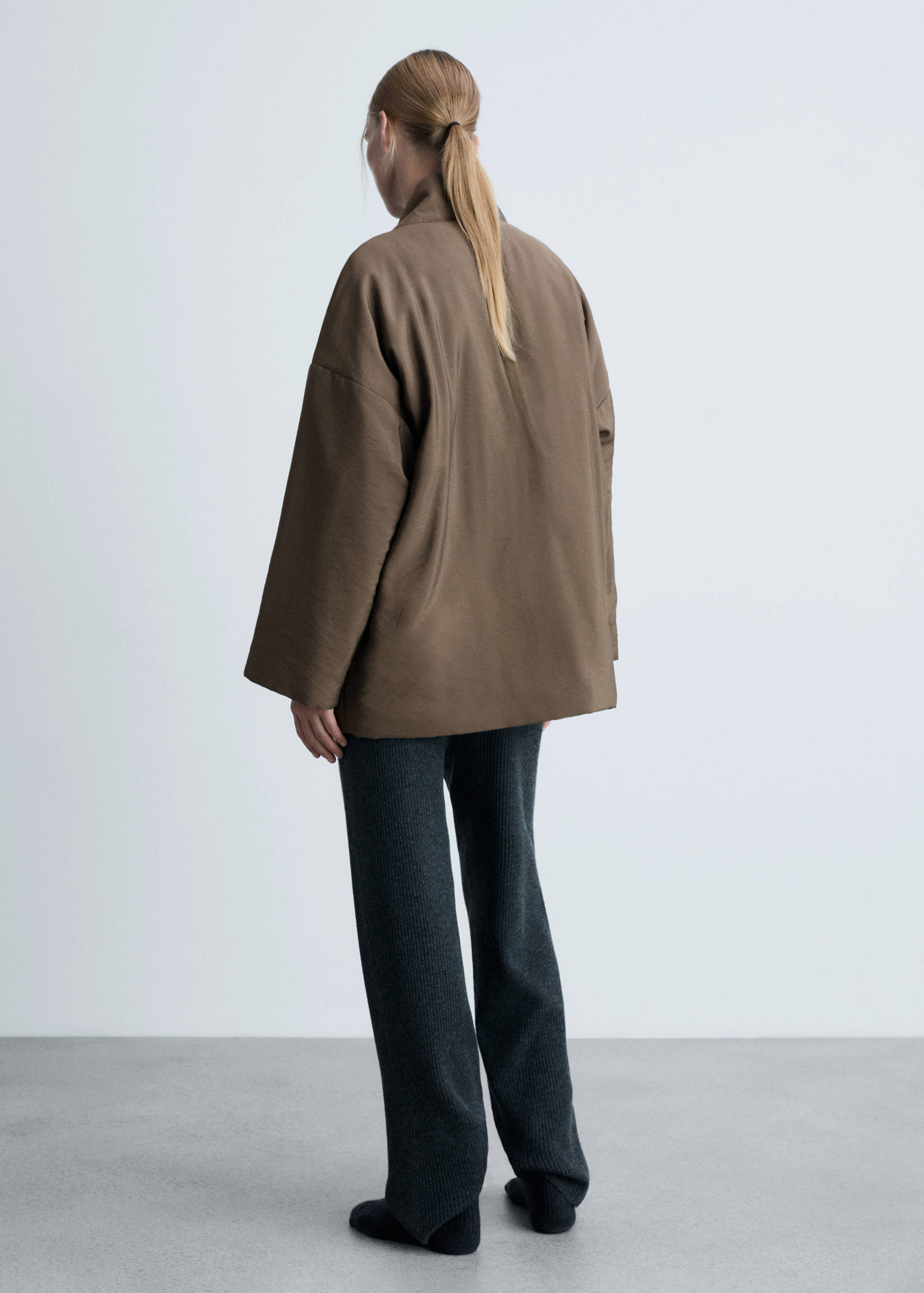 Padded robe with pockets - Reverse of the article